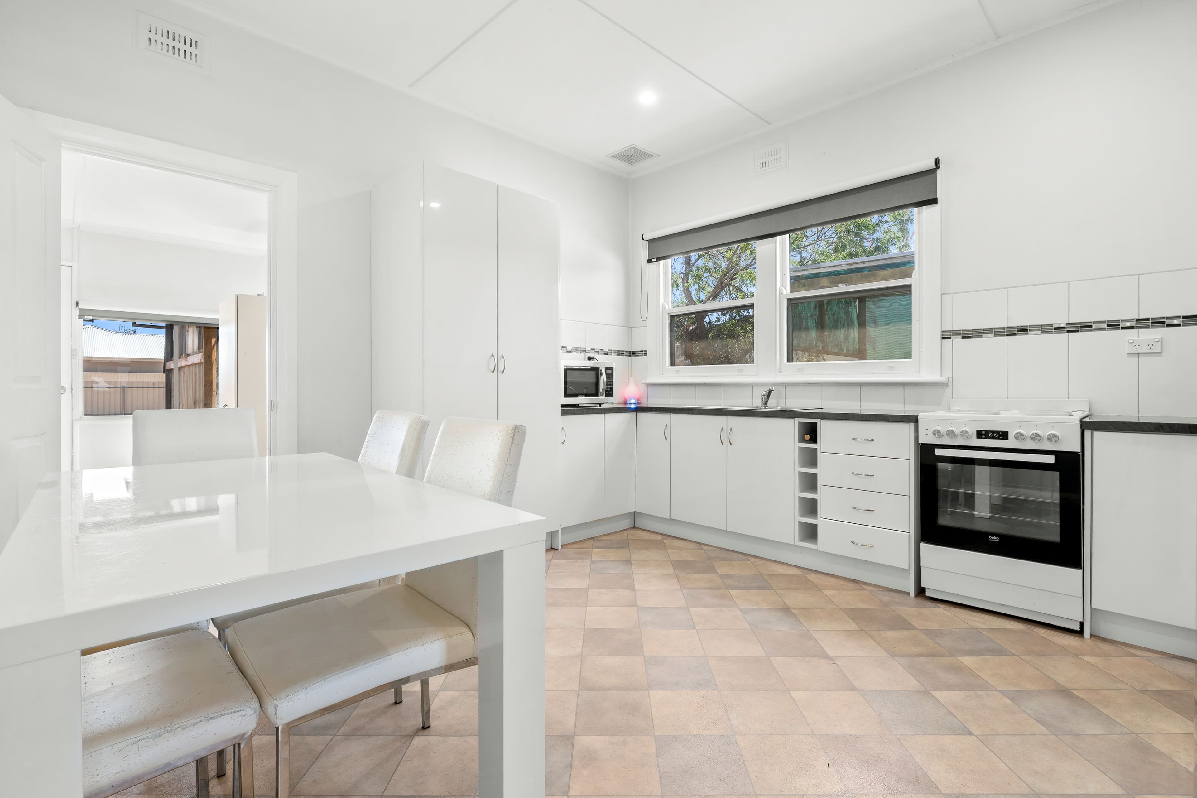 186 Eighteenth Street, Renmark SA 5341, Renmark - Thumbnail 4