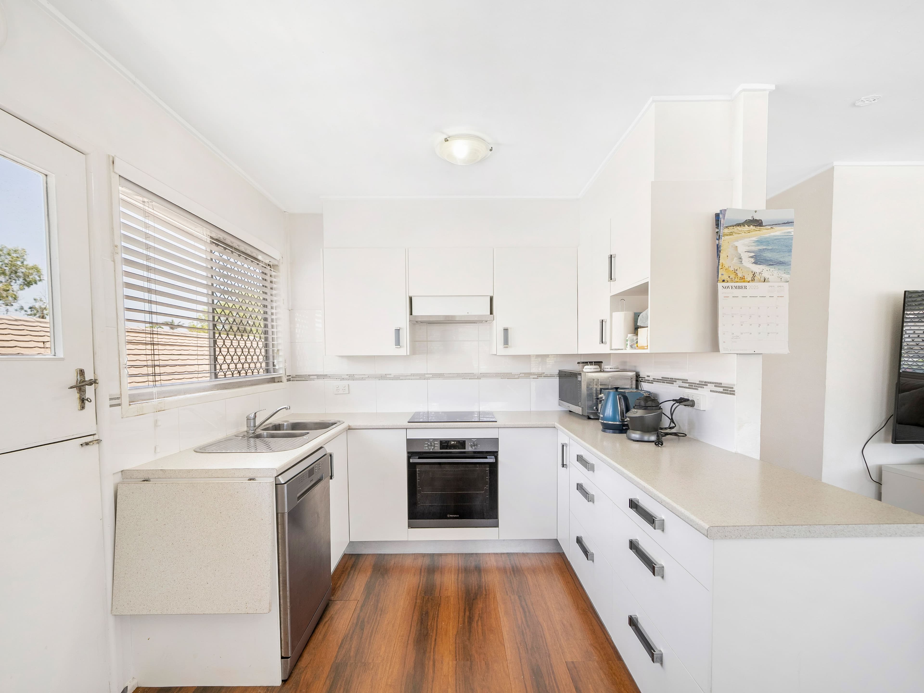 15 O'Connell Street, Redcliffe QLD 4020, Redcliffe - Thumbnail 6