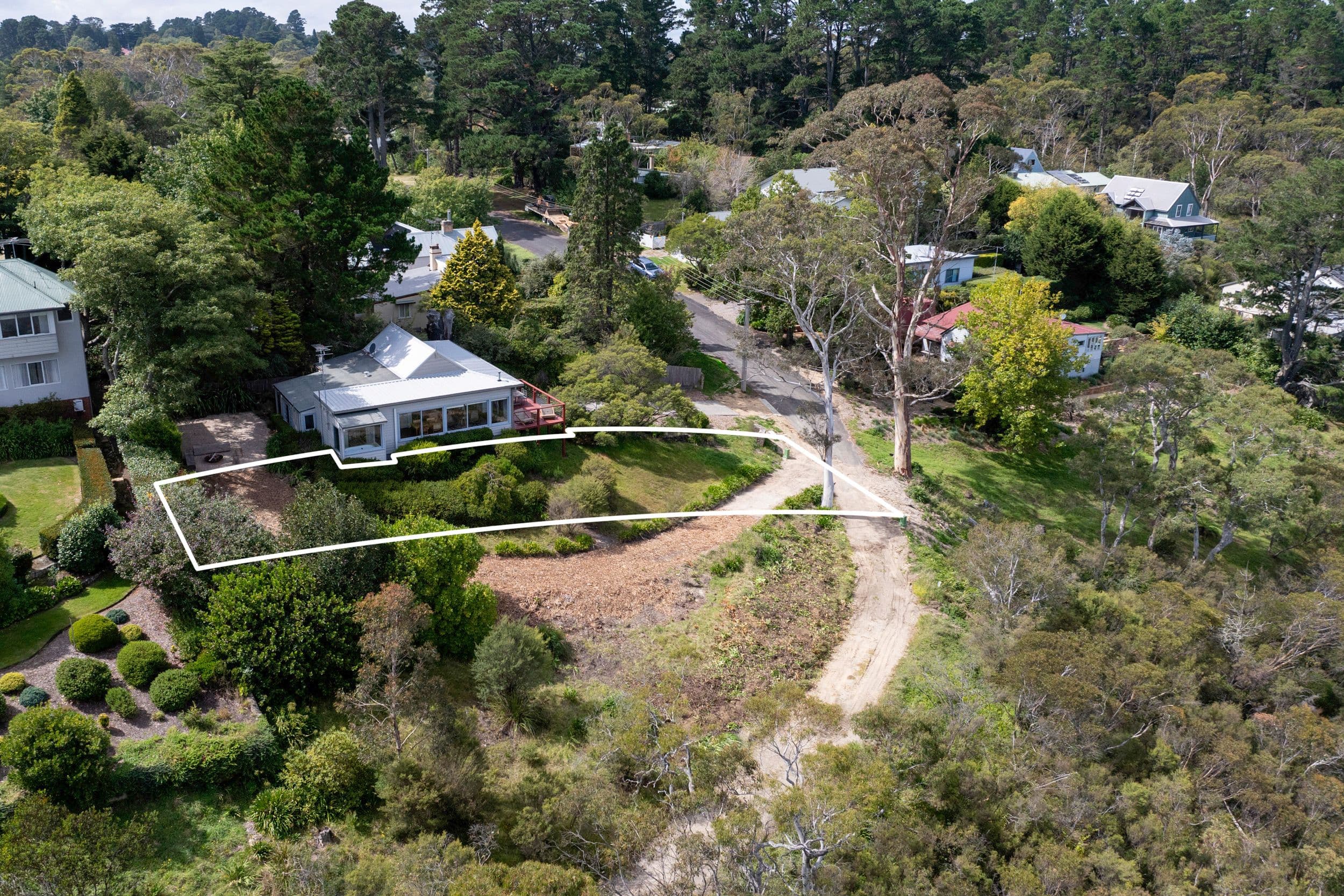 27 Cecil Road, Blackheath NSW 2785, Blackheath - Thumbnail 8