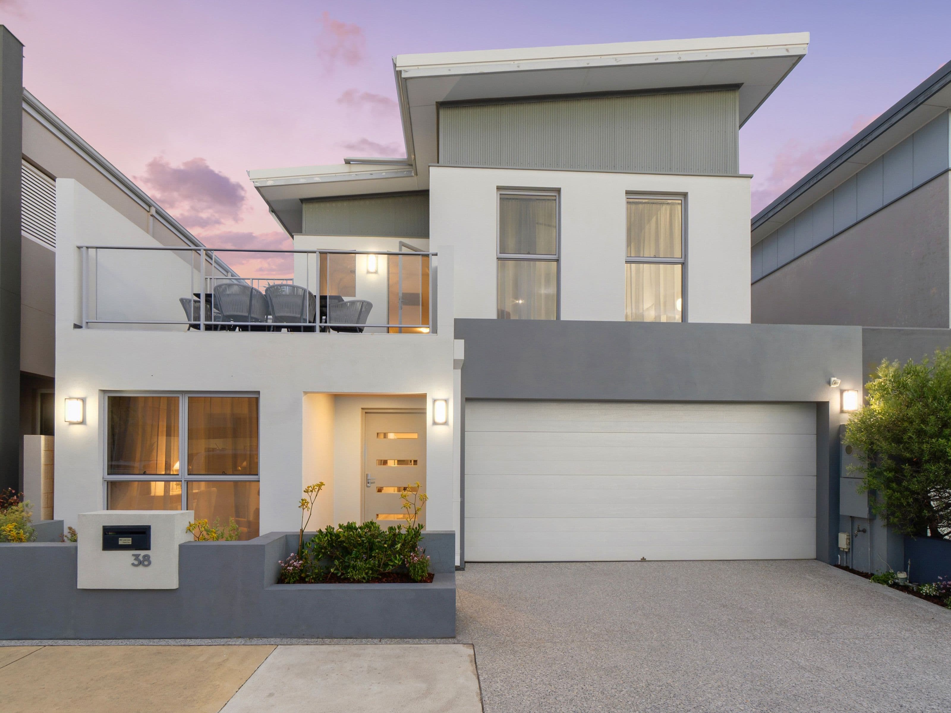 38 Lullworth Terrace, North Coogee WA 6163, North Coogee - Image 1
