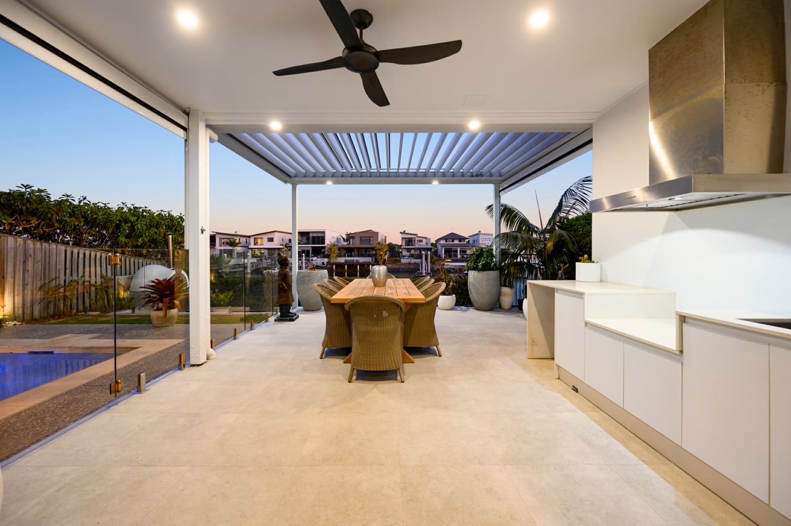 12 Santa Monica Boulevard, Hope Island - Thumbnail 4