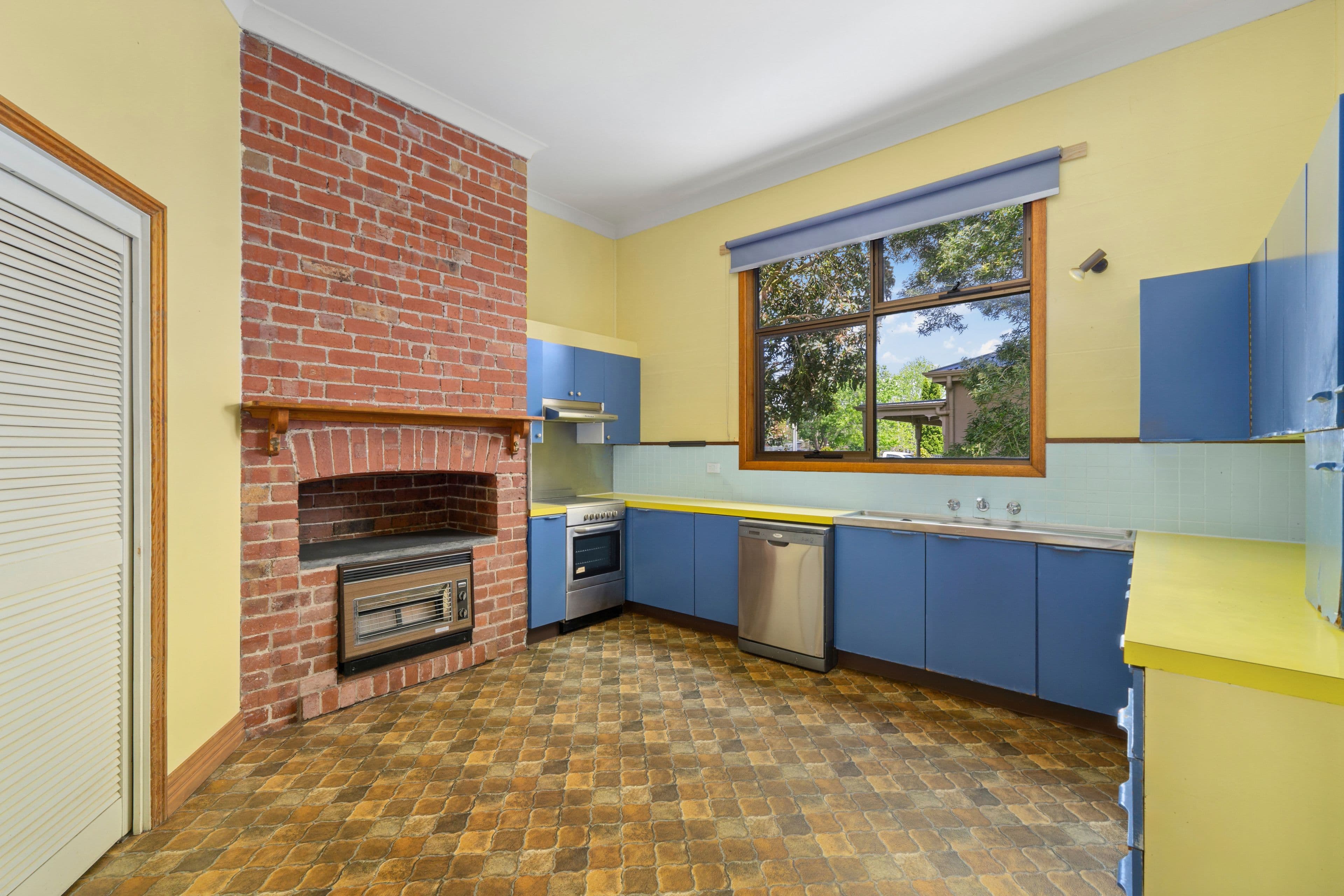 38 Barkly Street, Camperdown VIC 3260, Camperdown - Thumbnail 5