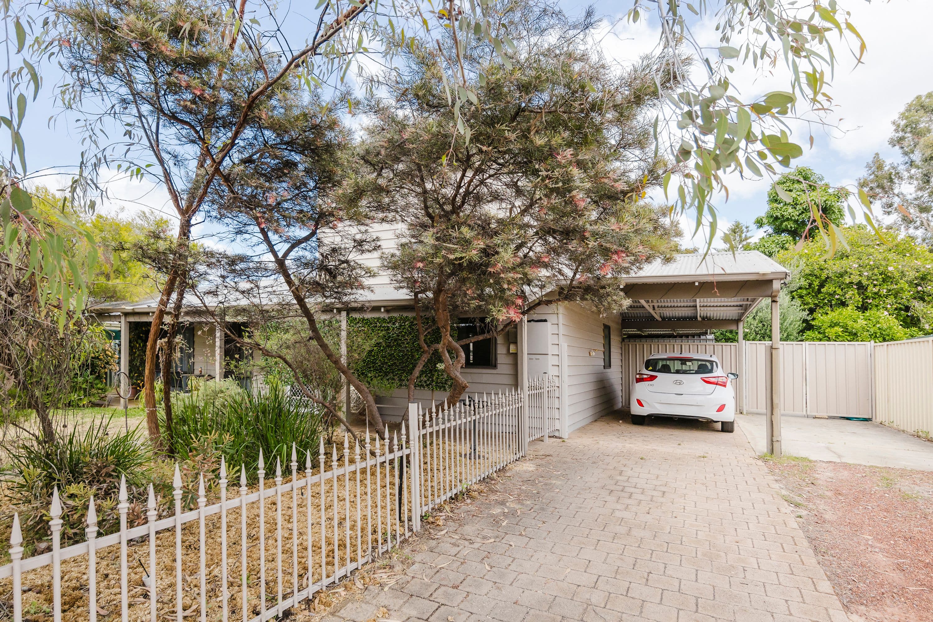 130 Kingfisher Avenue, Ballajura WA 6066, Ballajura - Thumbnail 2