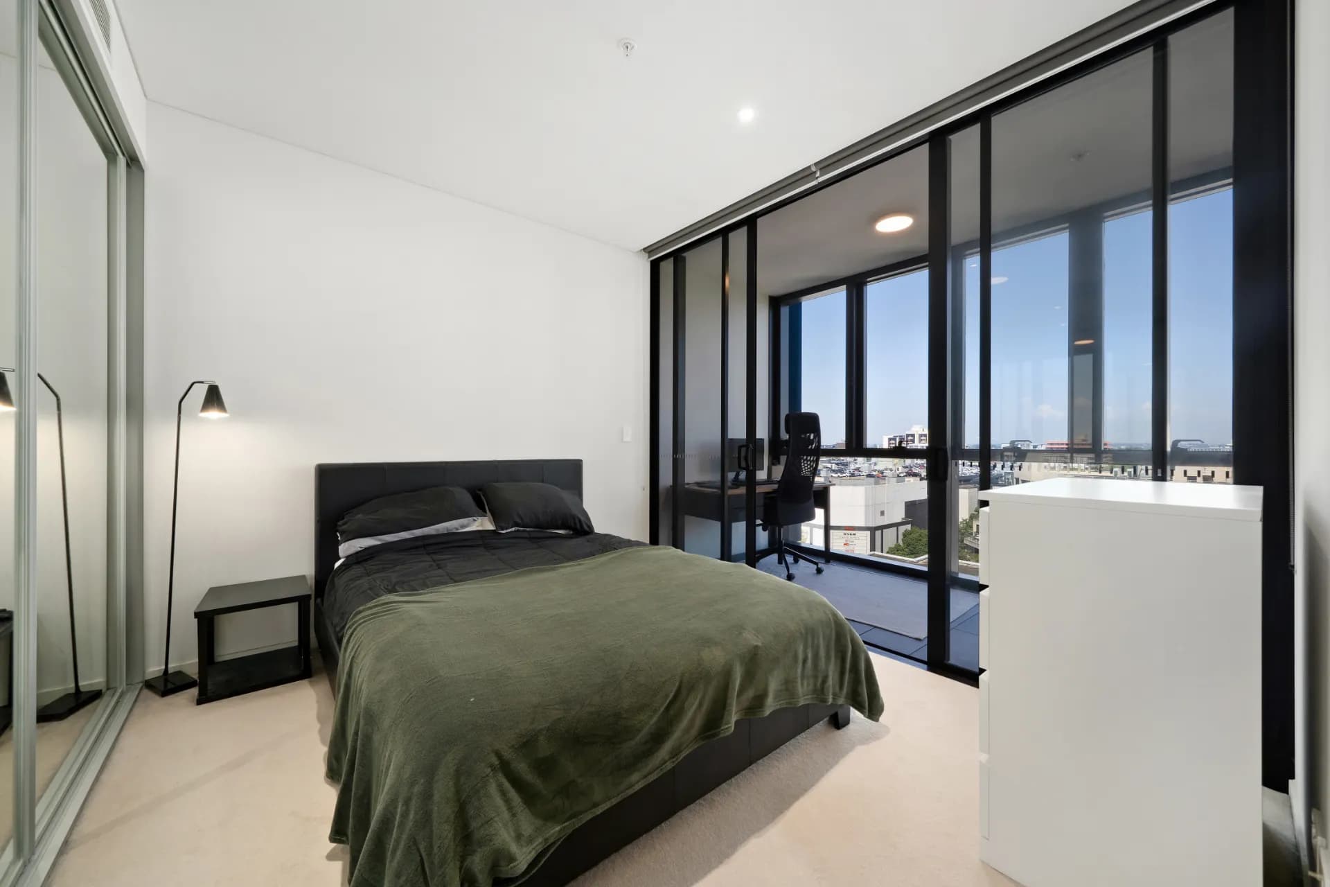 1118/32 Hunter Street, Parramatta - Thumbnail 4