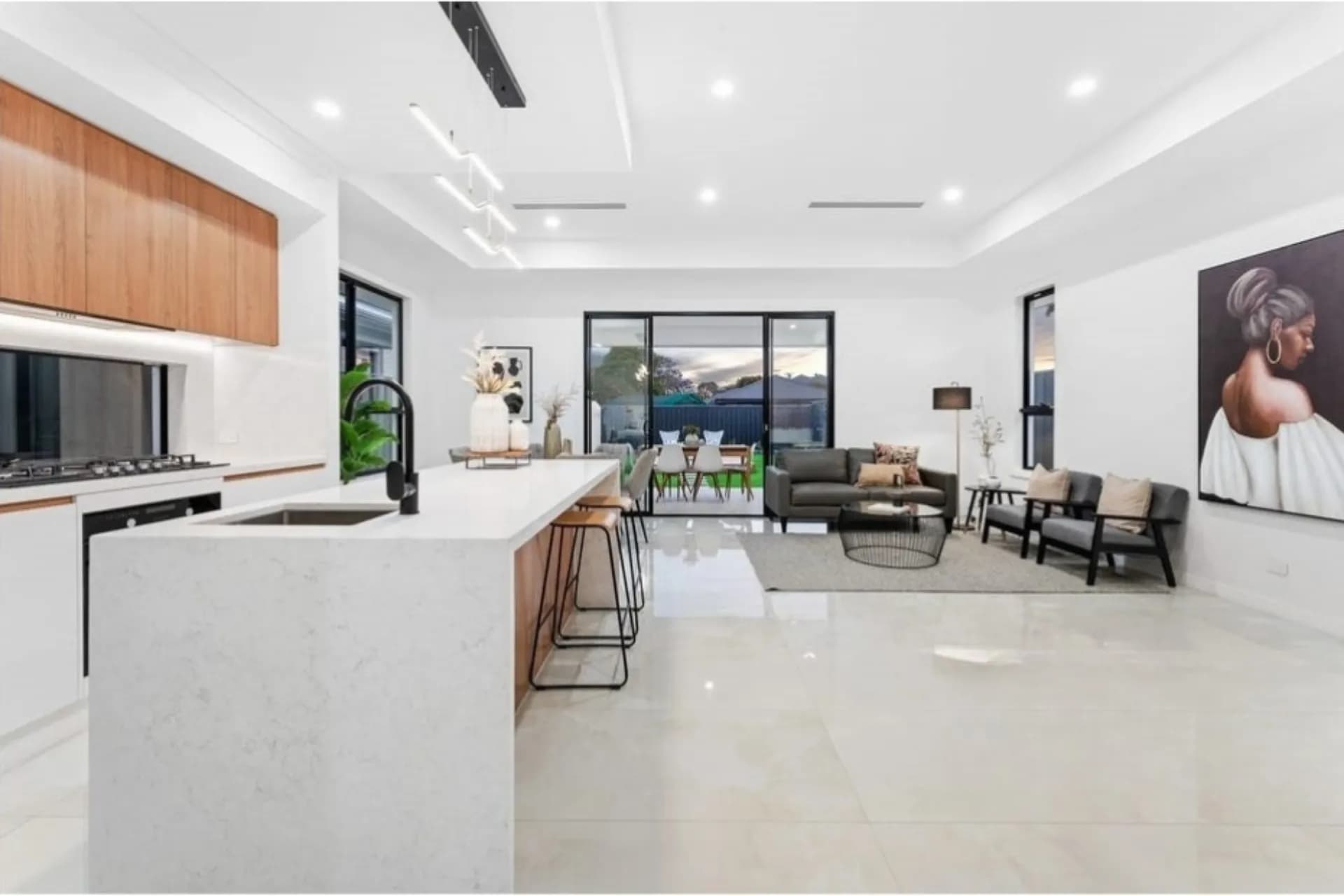 103/6 Folkstone Street, Modbury Heights - Thumbnail 3