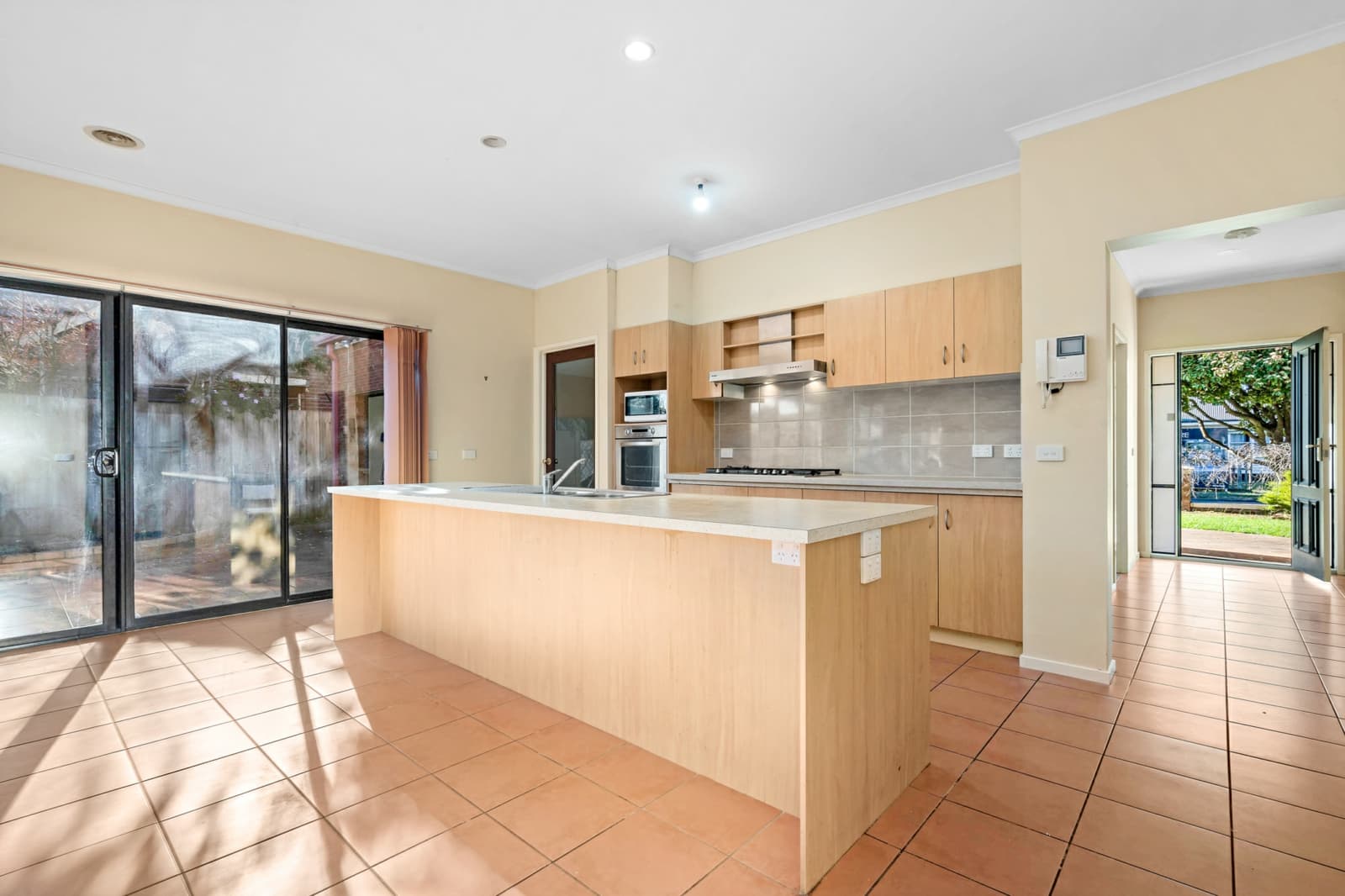 13 Marshall Avenue, Clayton - Thumbnail 6