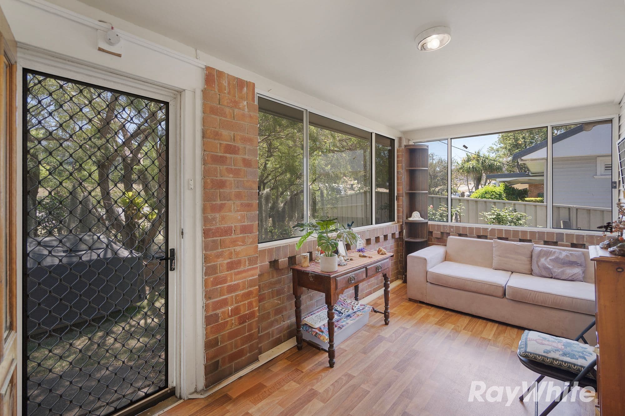 6 Sinclair Street, East Maitland NSW 2323, Tenambit - Thumbnail 4