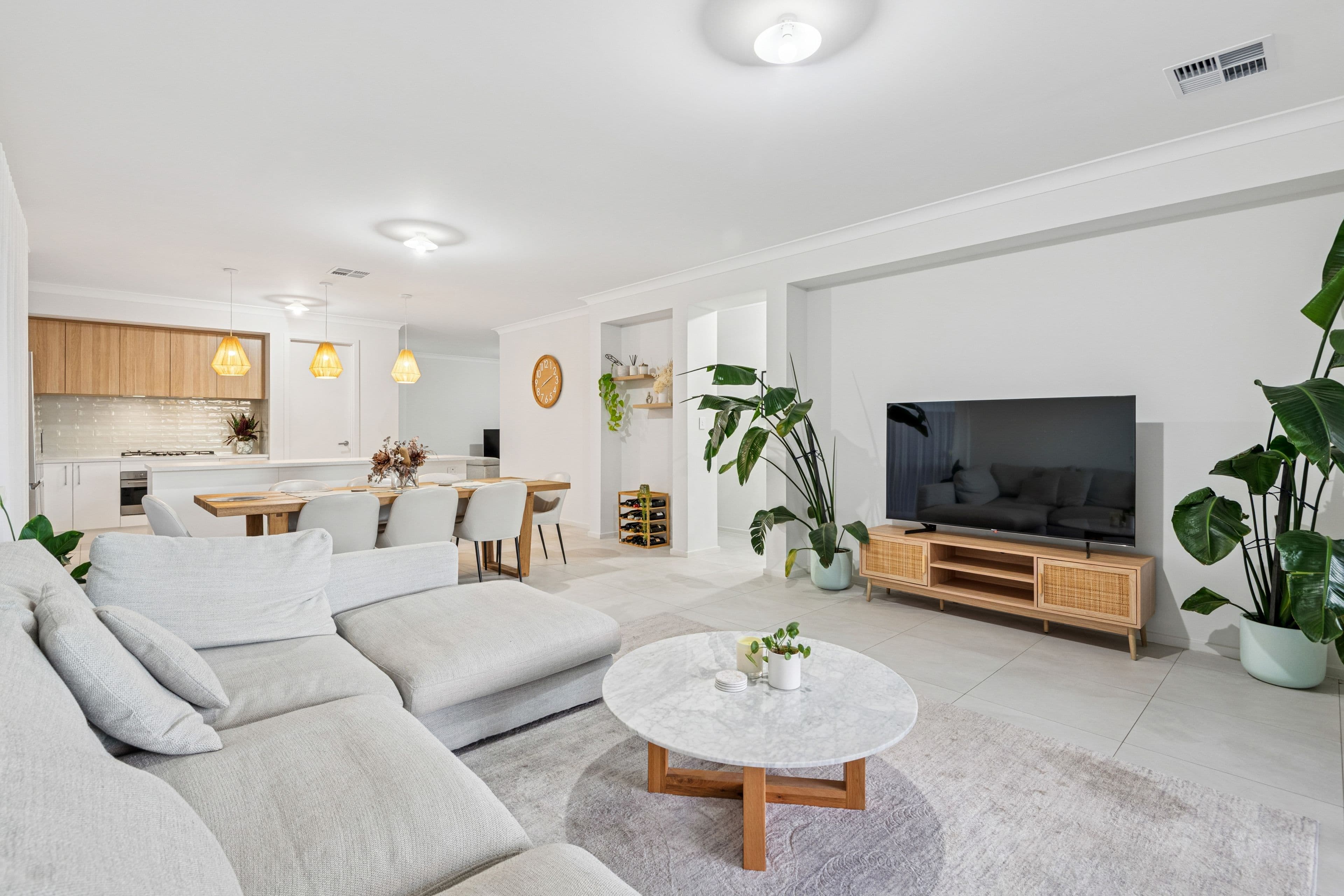 11 Canberra Drive, Aberfoyle Park SA 5159, Aberfoyle Park - Thumbnail 3