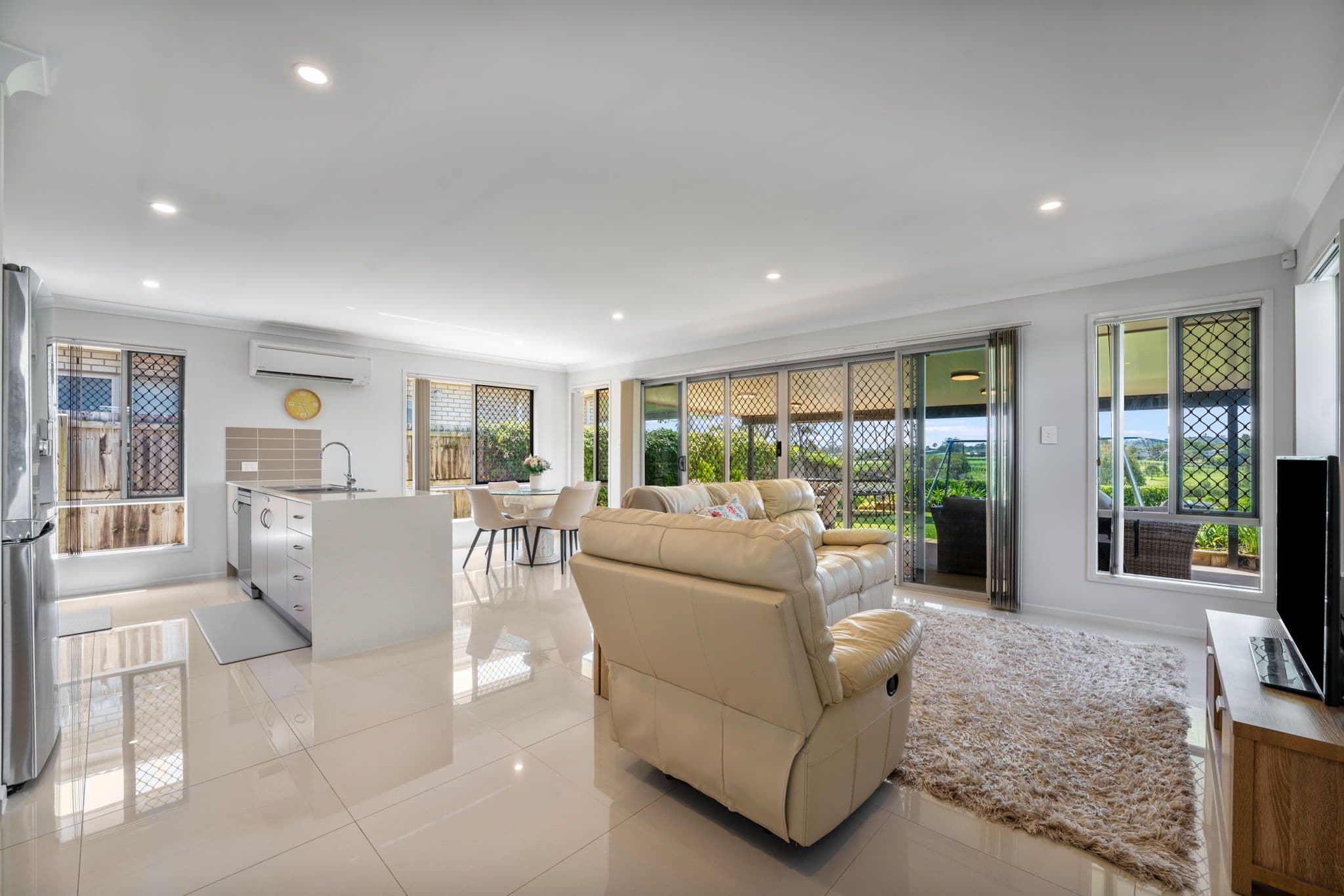 48 South Quarter Drive, Loganlea QLD 4131, Loganlea - Thumbnail 3