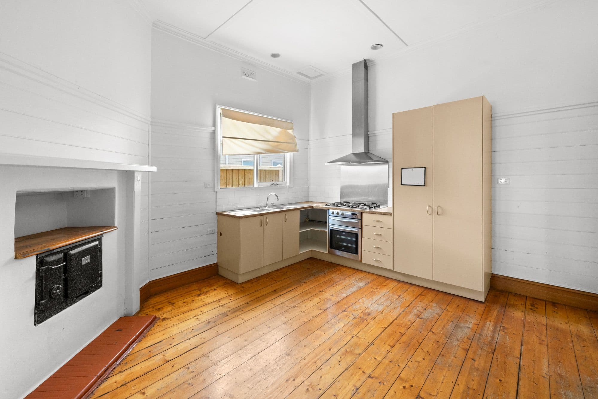 6 Beamish Street, Werribee VIC 3030, Werribee - Thumbnail 2