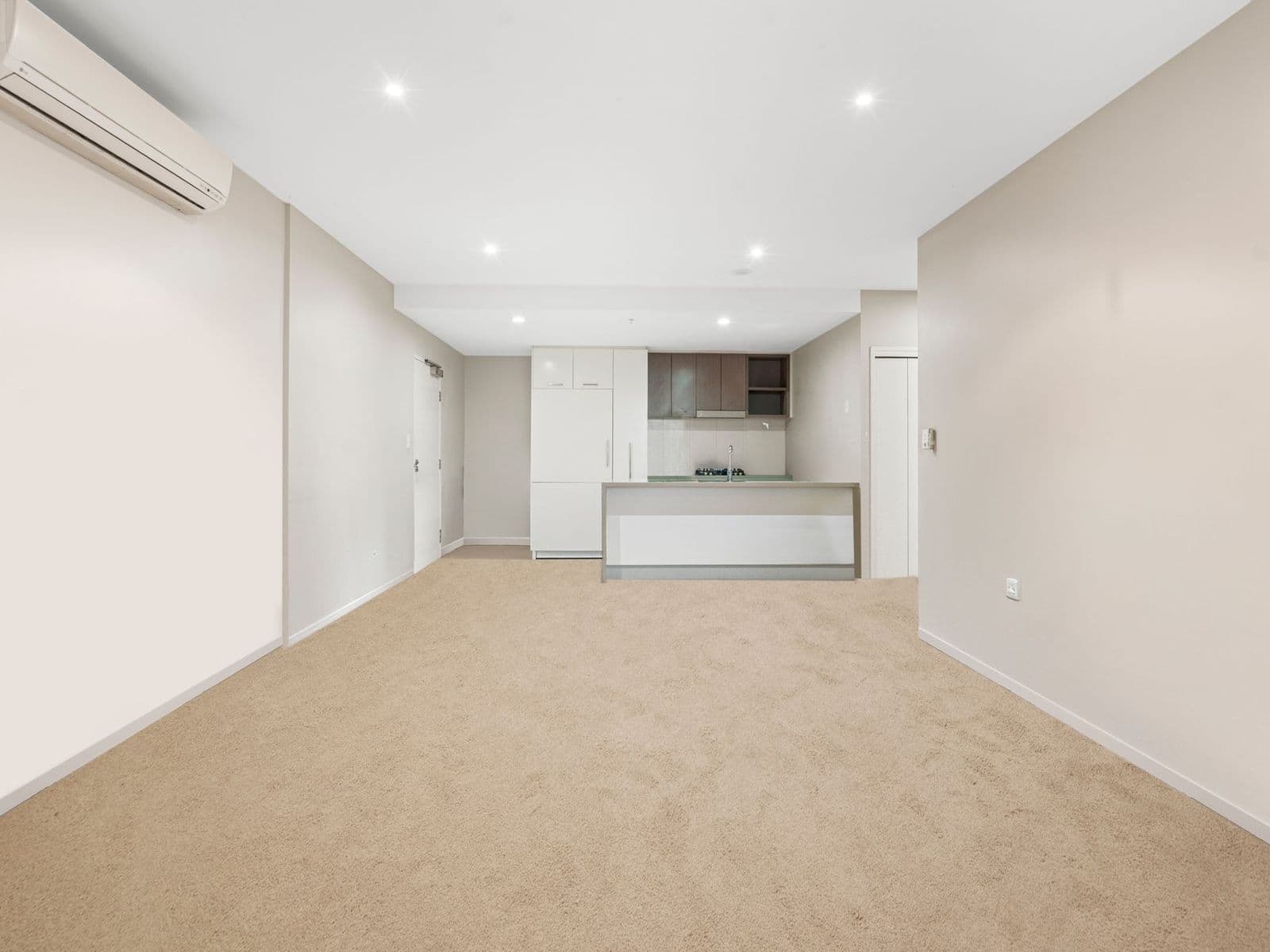 37C Harbour Road, Hamilton - Thumbnail 3