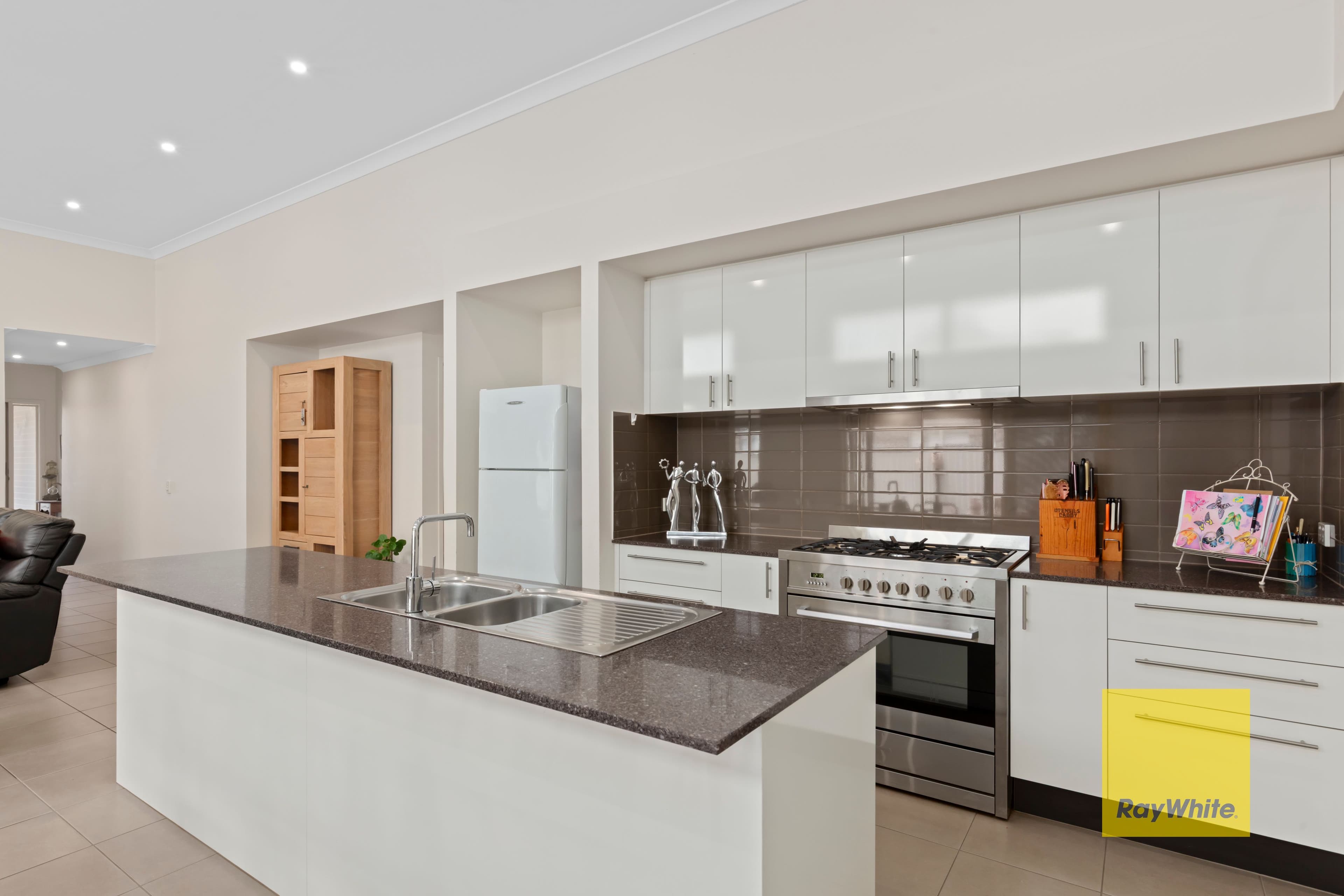 42 Grove Road, Marshall VIC 3216, Marshall - Thumbnail 2