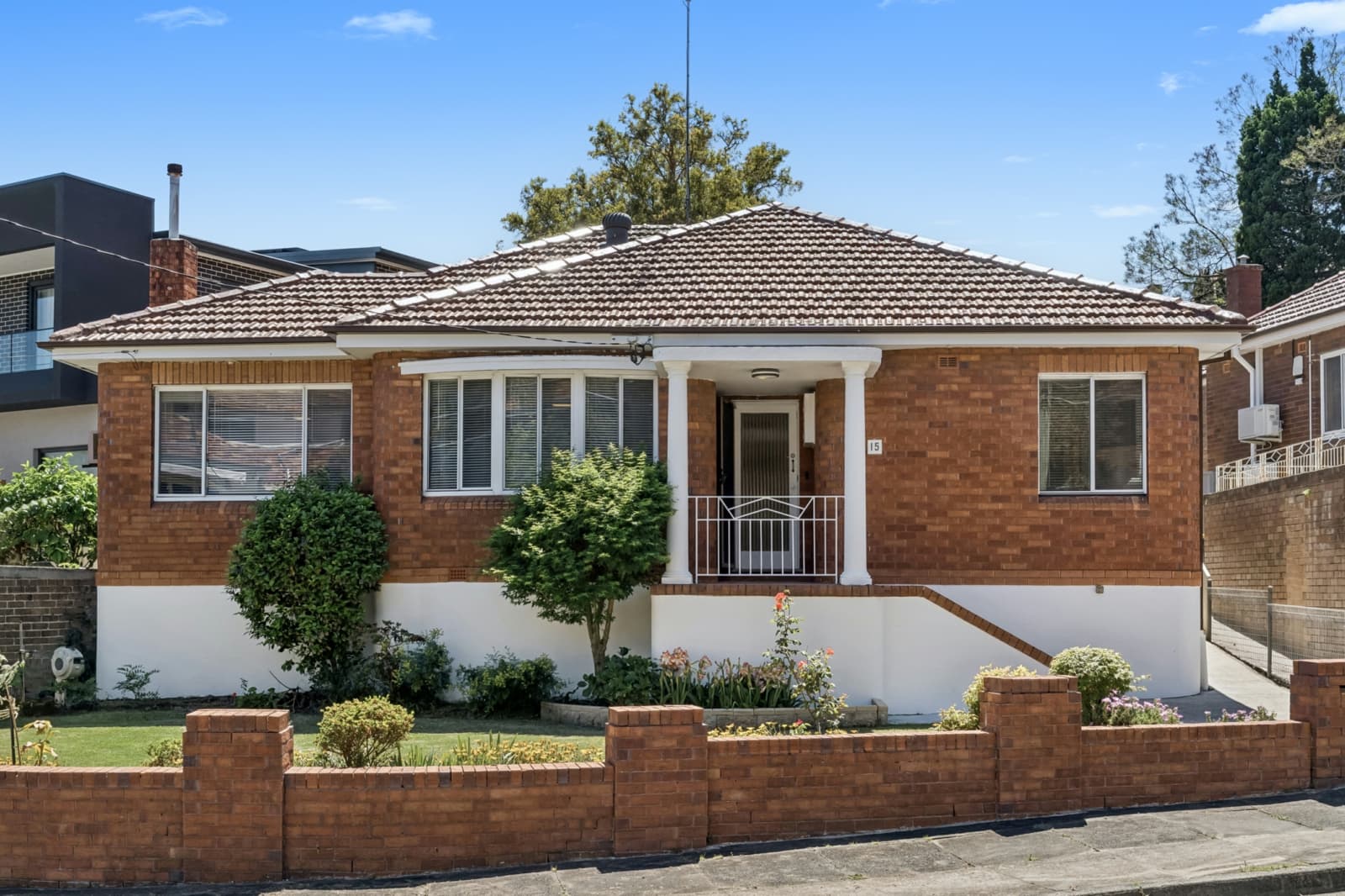 15 Rosebank Crescent,Hurstville, Hurstville - Thumbnail 2