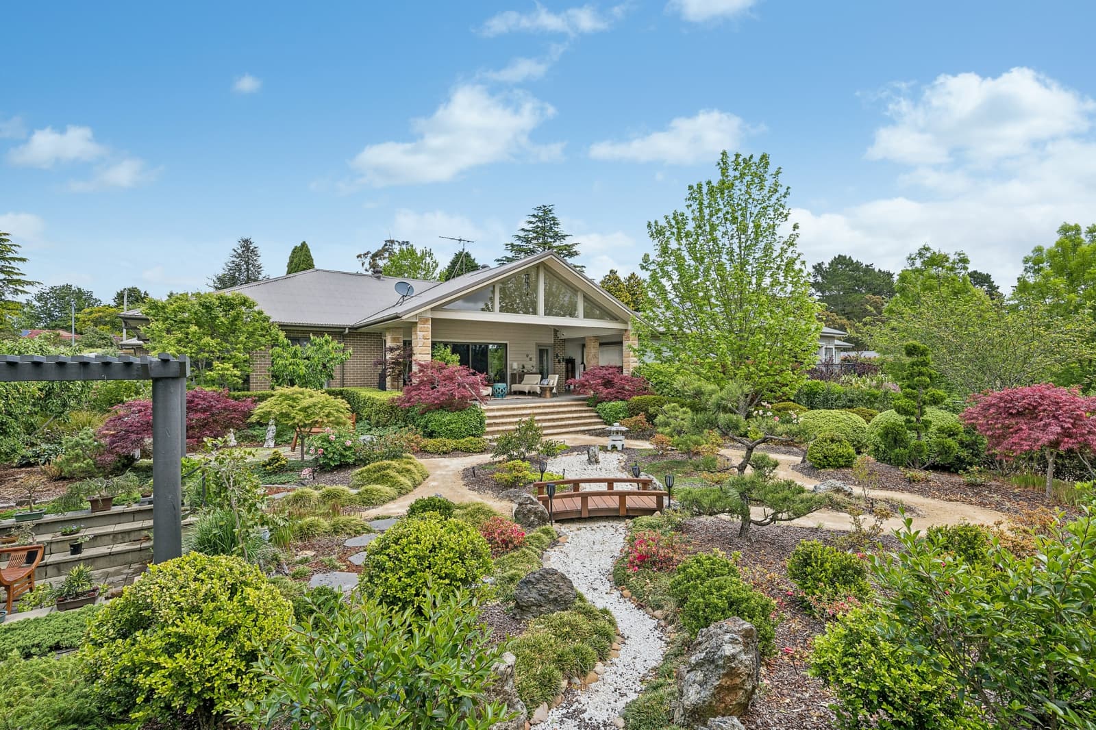 71 Waratah Road,Wentworth Falls, Wentworth Falls - Image 1