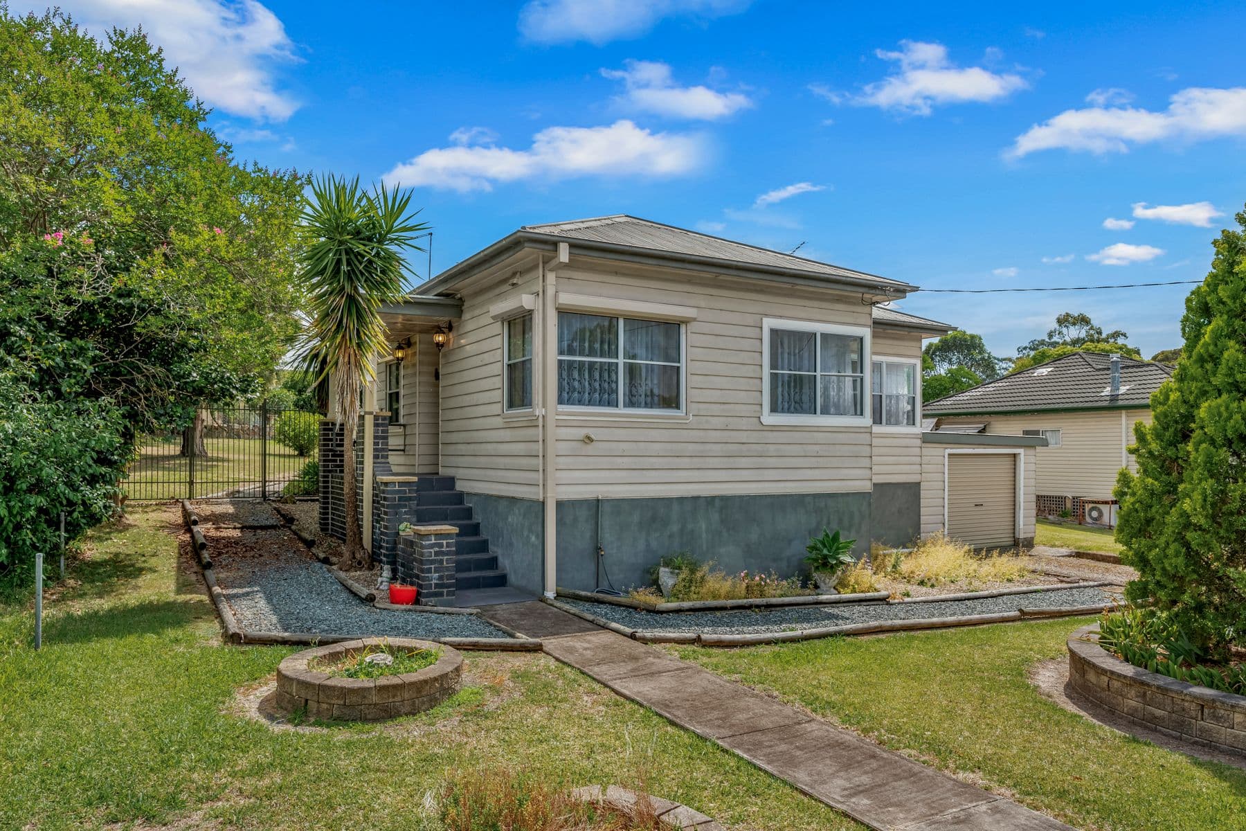 44 Gregson Street, Gloucester NSW 2422, Gloucester - Image 1
