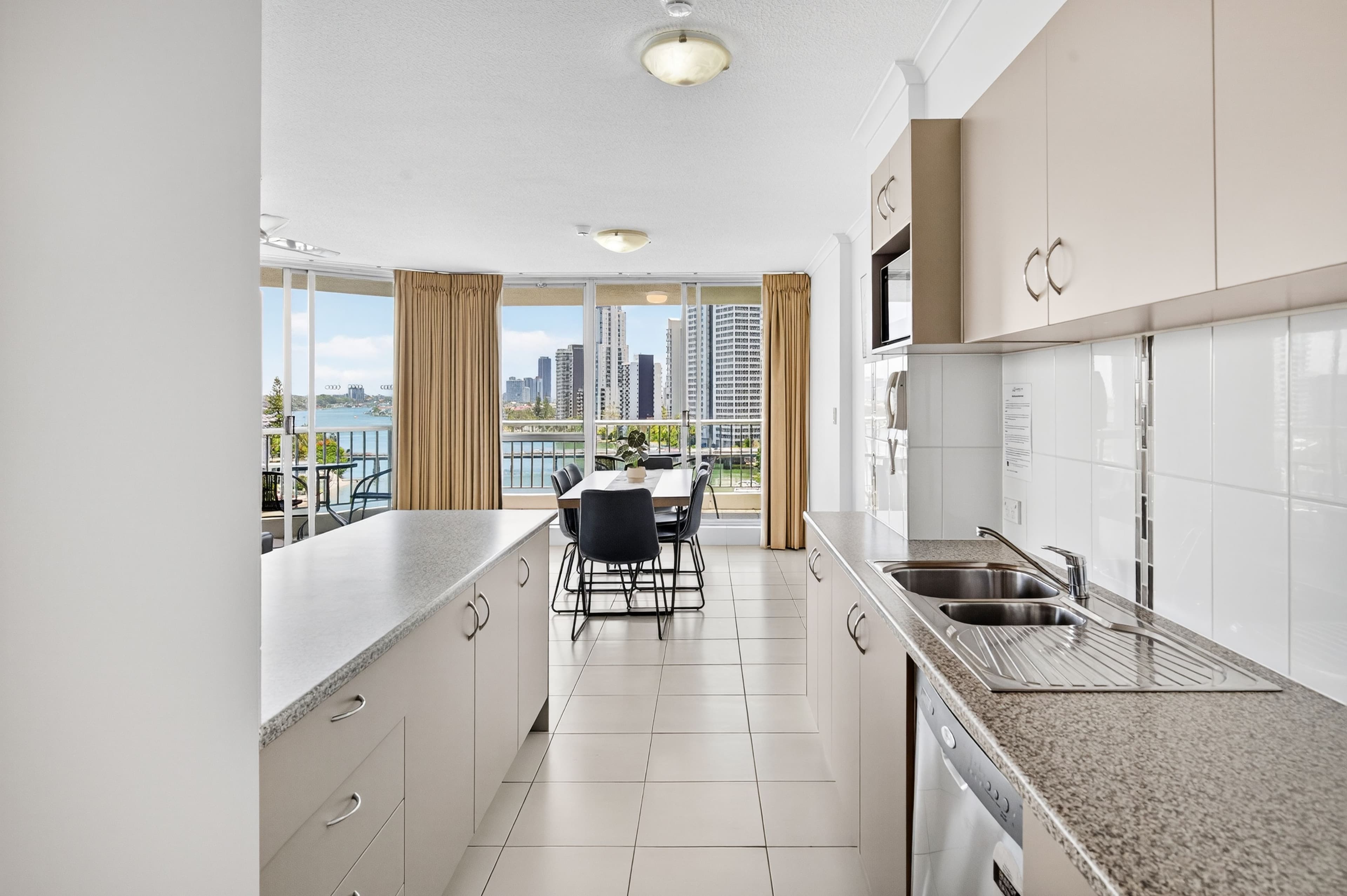 63 Cavill Avenue, Surfers Paradise QLD 4217, Surfers Paradise - Thumbnail 8