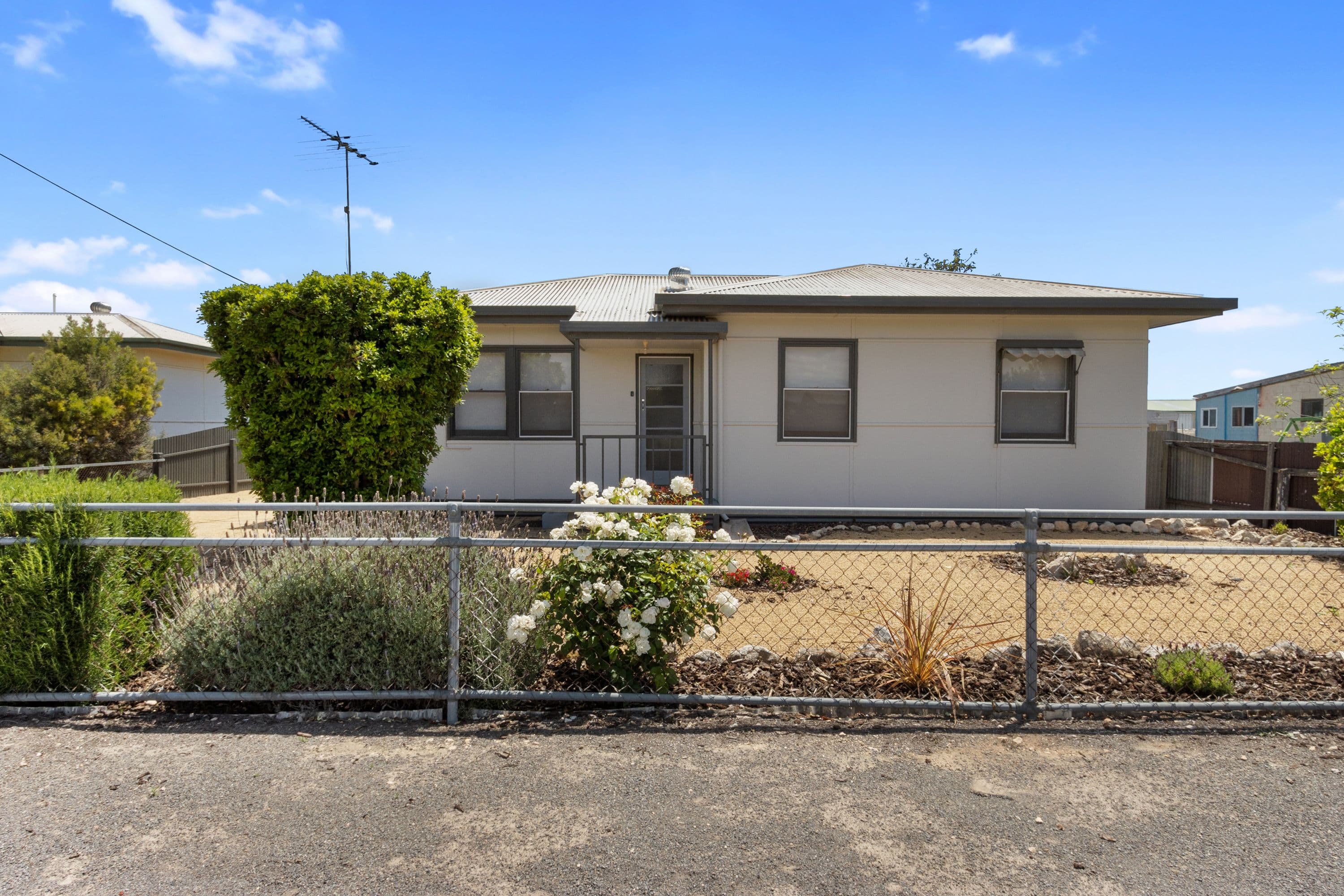 21 Eighth Street, Minlaton SA 5575, Minlaton - Image 1
