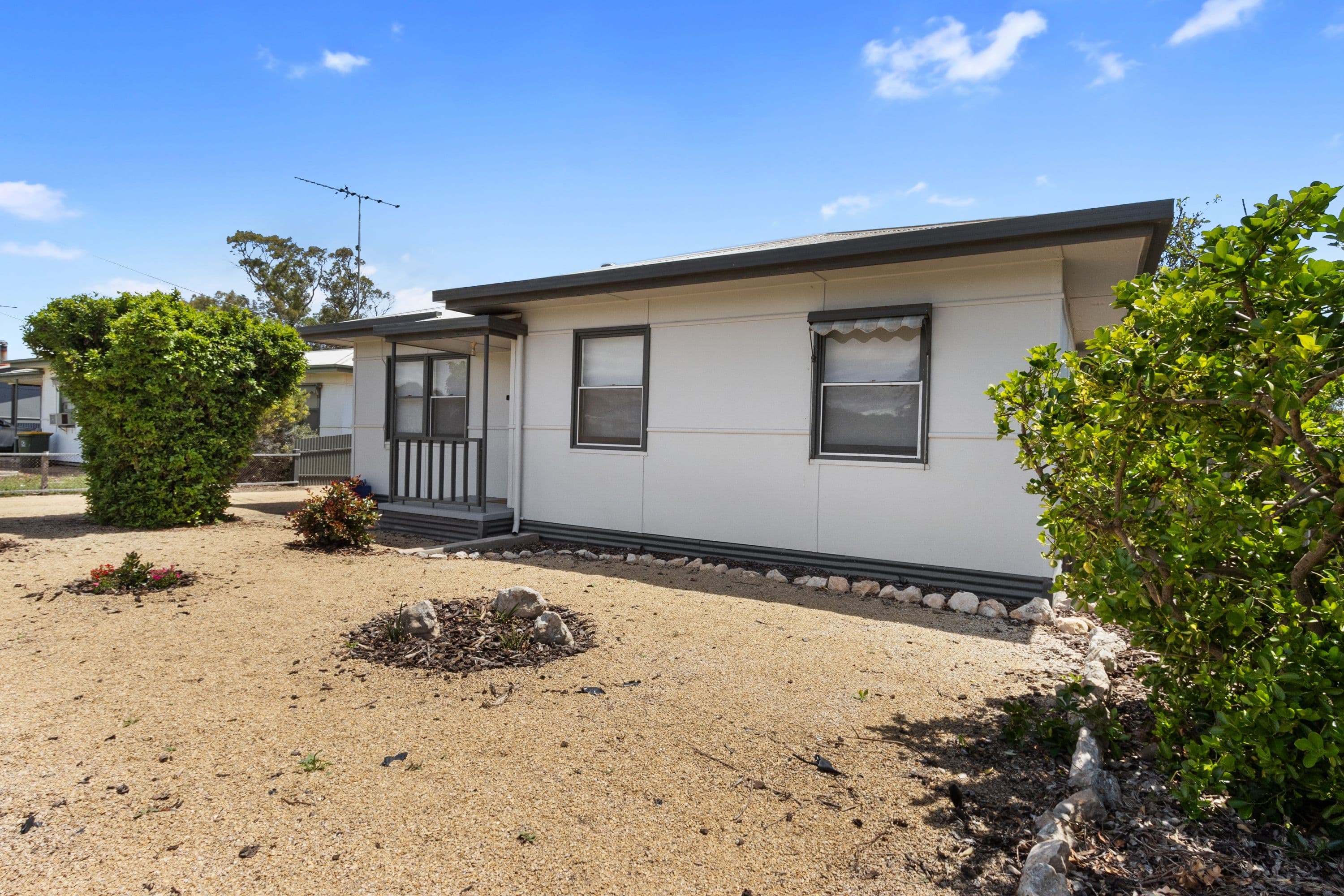 21 Eighth Street, Minlaton SA 5575, Minlaton - Thumbnail 2