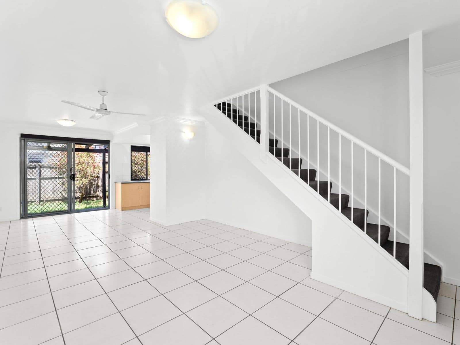 266 Henty Drive, Redbank Plains - Thumbnail 4