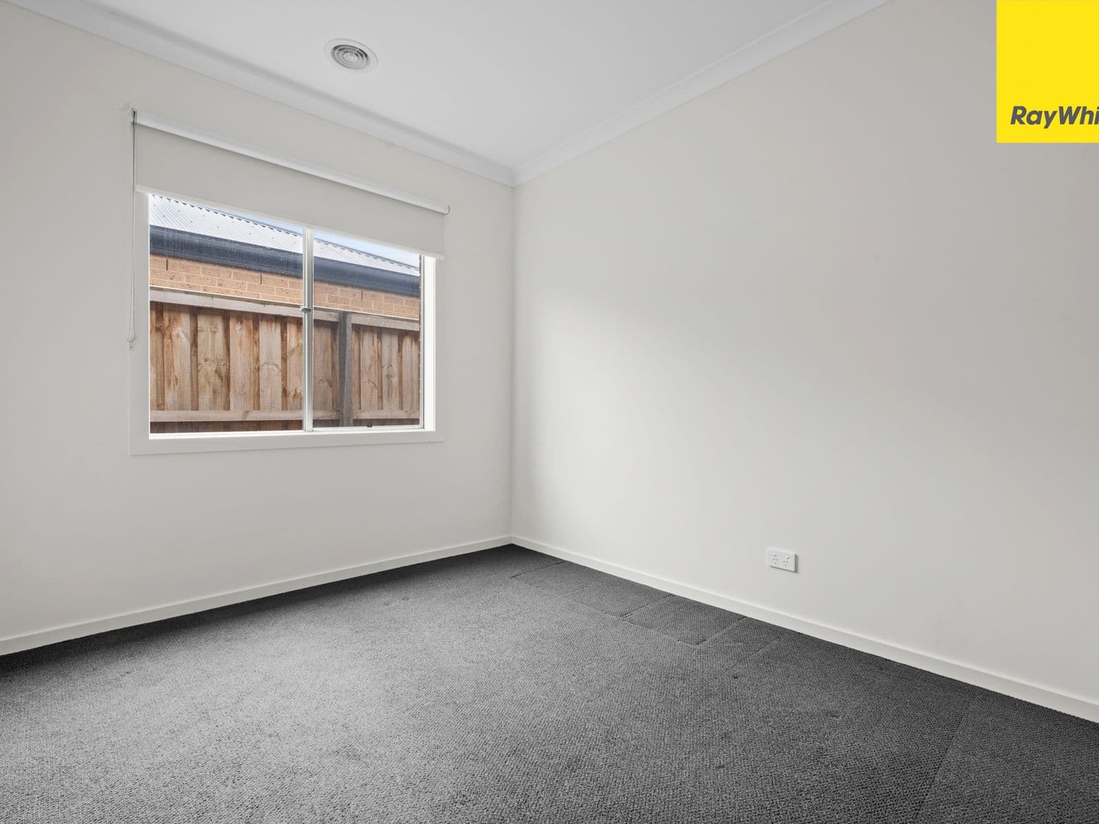 15 Treviso Street, Fraser Rise - Thumbnail 7
