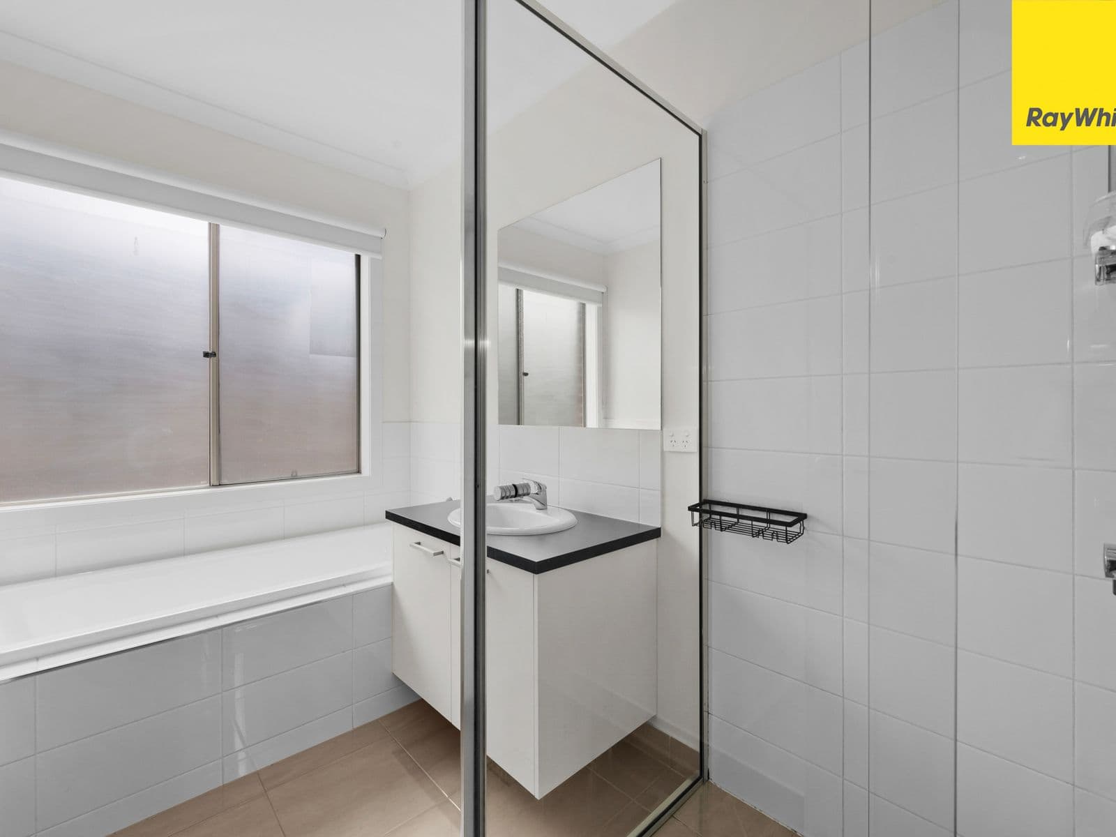 15 Treviso Street, Fraser Rise - Thumbnail 8