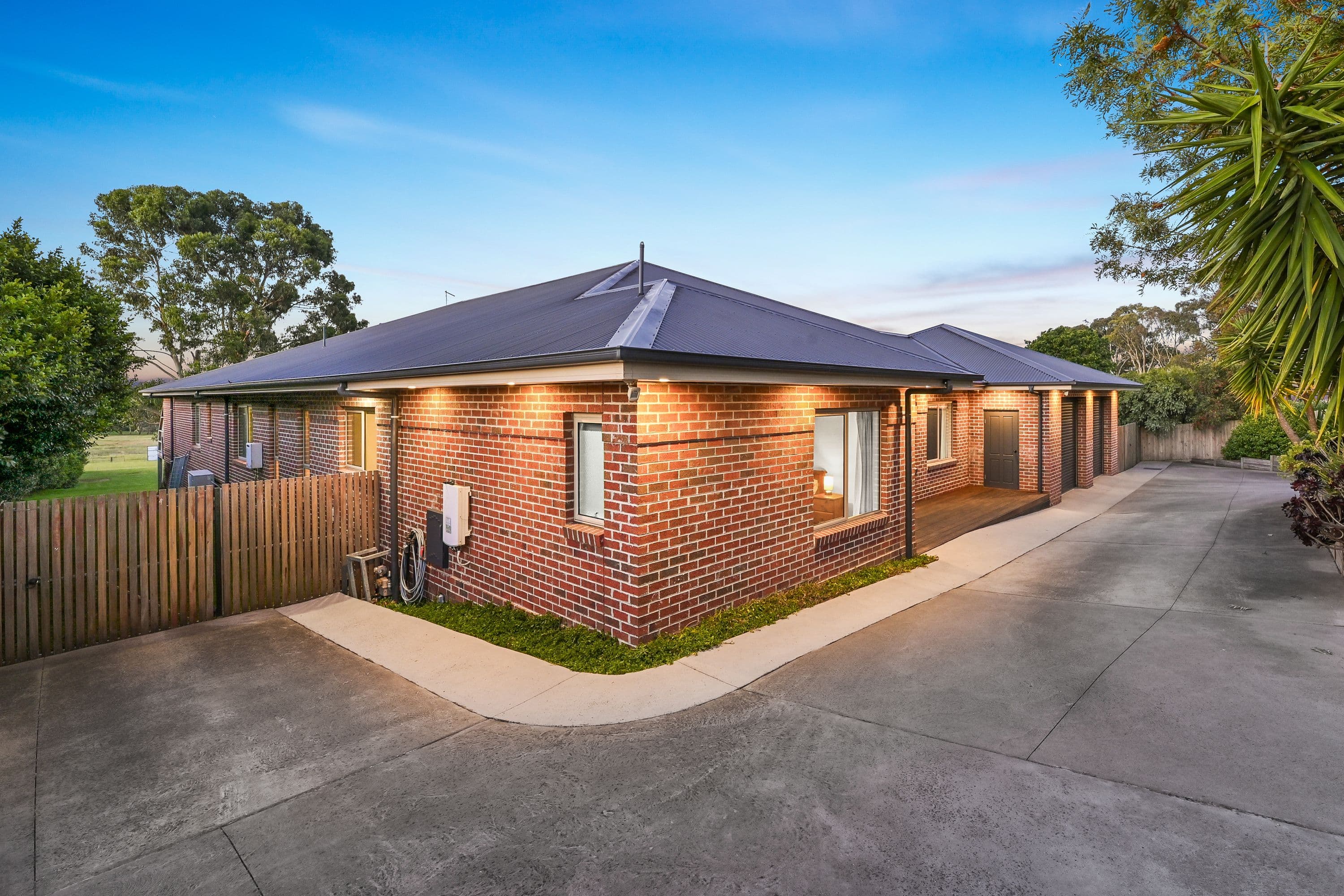 8 College Drive, Narre Warren South VIC 3805, Narre Warren South - Image 1