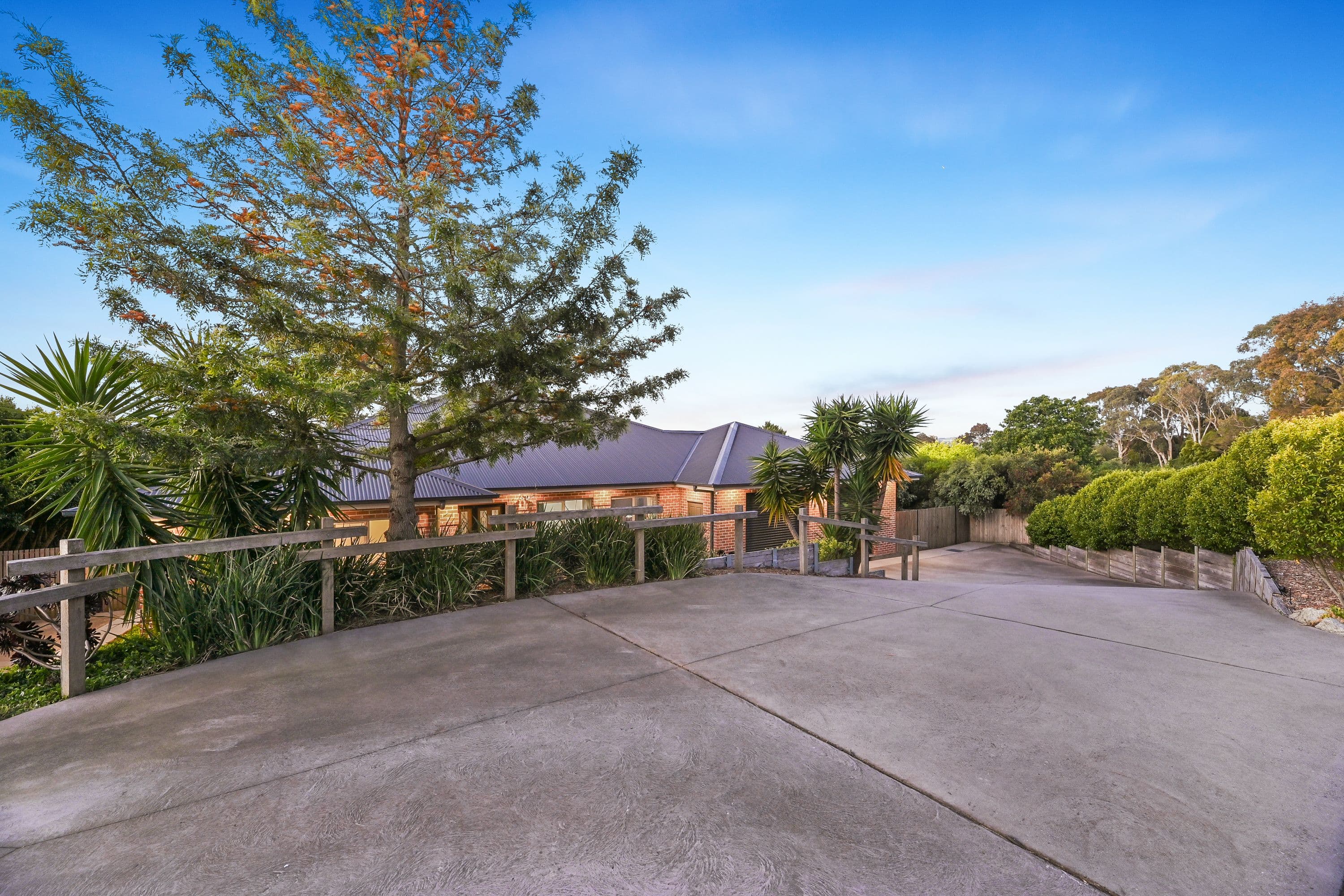 8 College Drive, Narre Warren South VIC 3805, Narre Warren South - Thumbnail 3