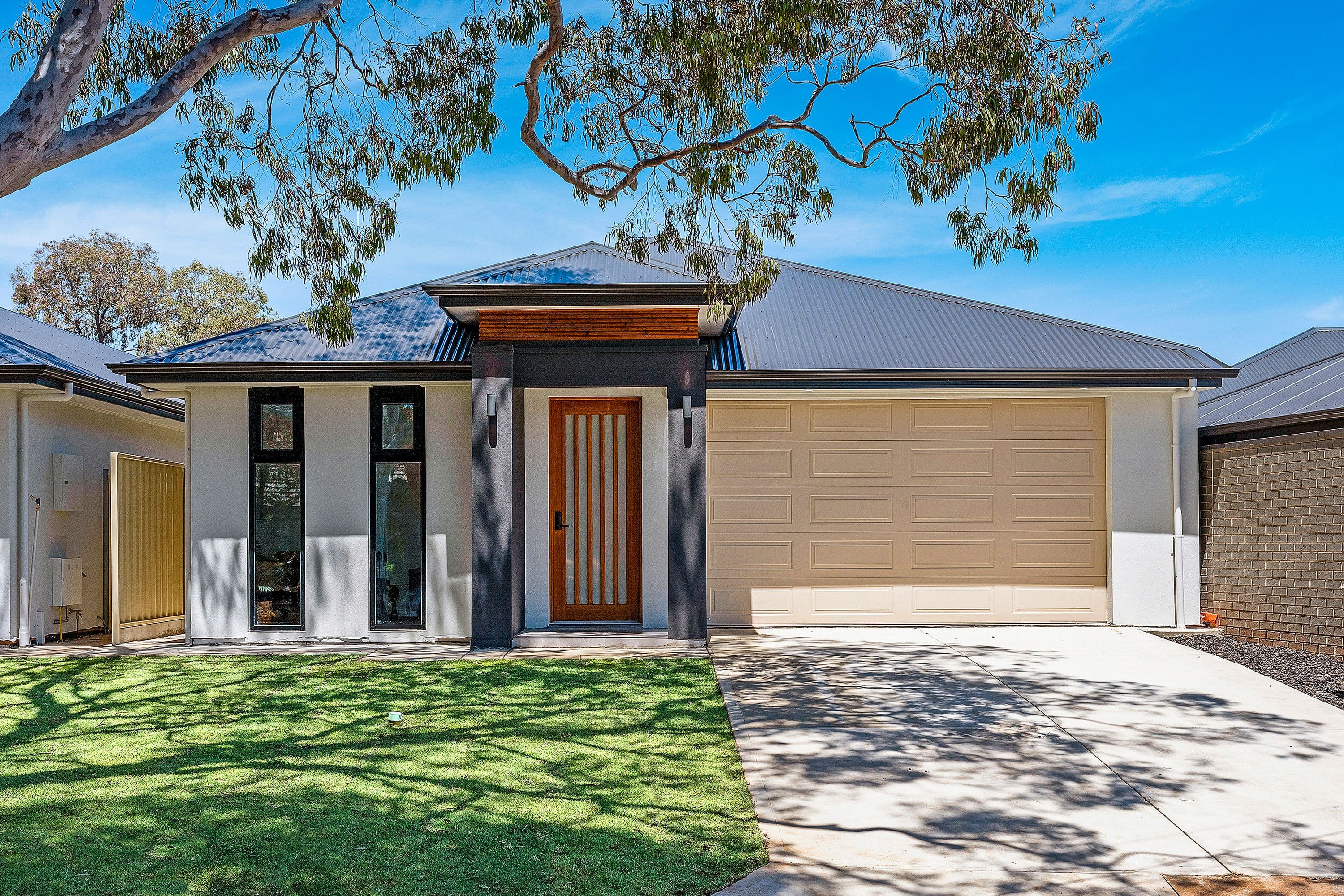 14B Hugh Avenue, Para Hills West SA 5096, Para Hills West - Image 1