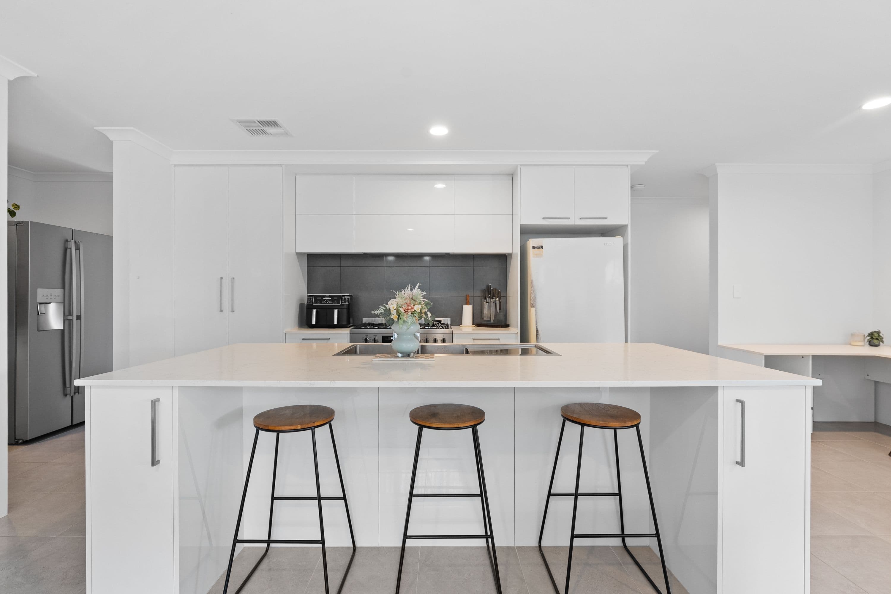 31 Cloudburst Avenue, Baldivis WA 6171, Baldivis - Thumbnail 3