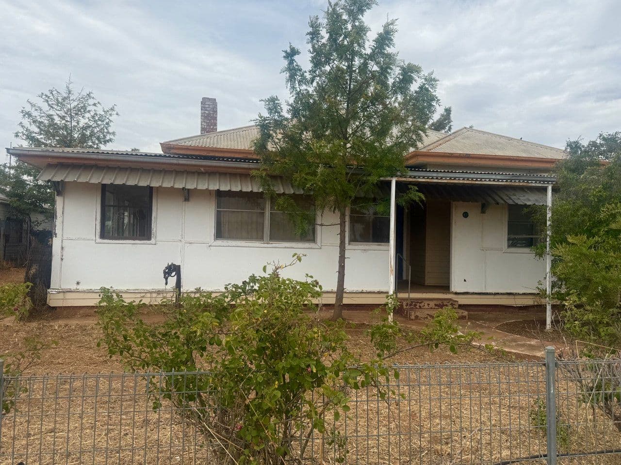 47 Howard Street, Peak Hill NSW 2869, Peak Hill - Thumbnail 2
