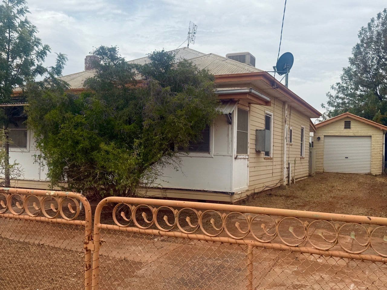 47 Howard Street, Peak Hill NSW 2869, Peak Hill - Thumbnail 3