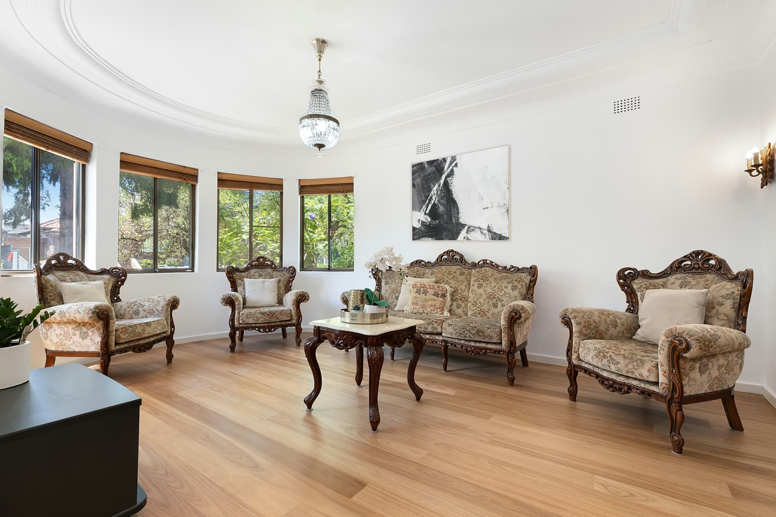 61 Vernon Avenue,Eastlakes, Eastlakes - Thumbnail 2