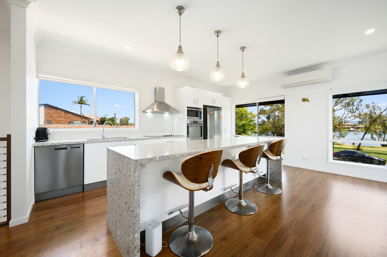 39 Paradise Parade,Paradise Point, Paradise Point - Thumbnail 3