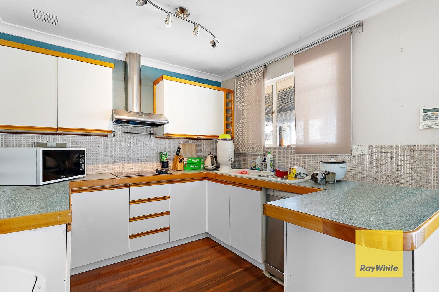 8 Pembury Road, Thornlie WA 6108, Thornlie - Thumbnail 2