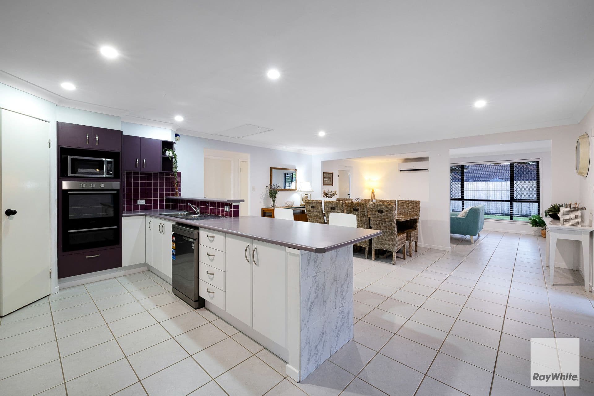 3 Turquoise Street, Redland Bay QLD 4165, Redland Bay - Thumbnail 2