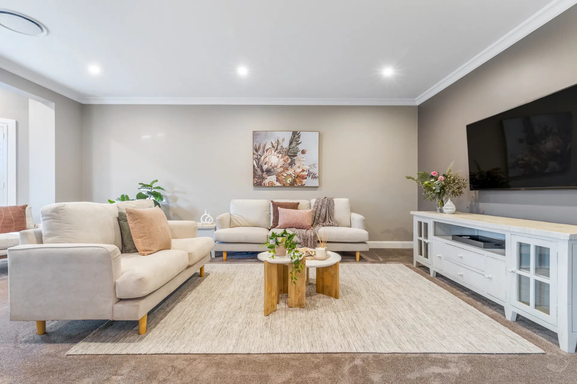 4 Antrim Place, Hazelbrook - Thumbnail 3