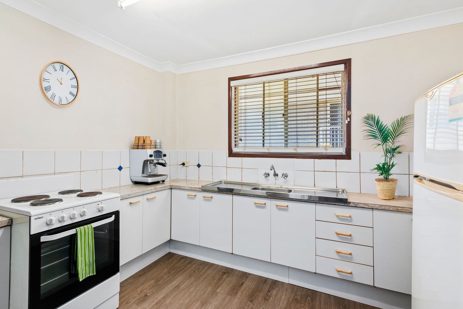 70 Mclean Street, Coolangatta QLD 4225, Coolangatta - Thumbnail 4