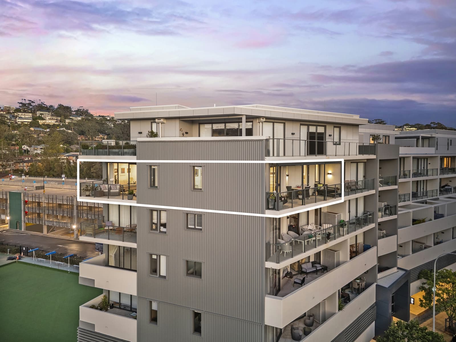506/6 Pine Tree Lane,Terrigal, Terrigal - Image 1