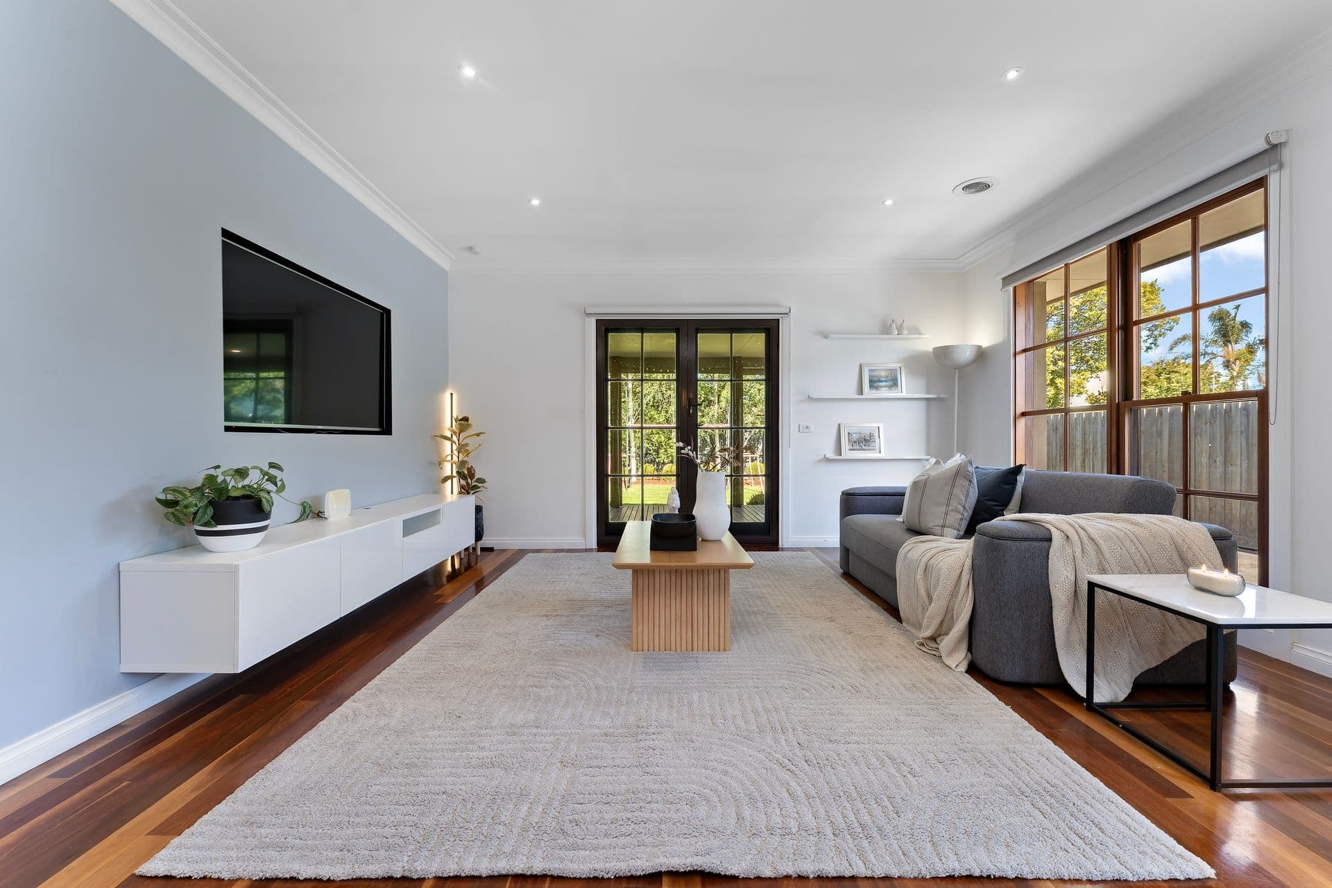 8 Gainsborough Road, Mentone VIC 3194, Mentone - Thumbnail 2