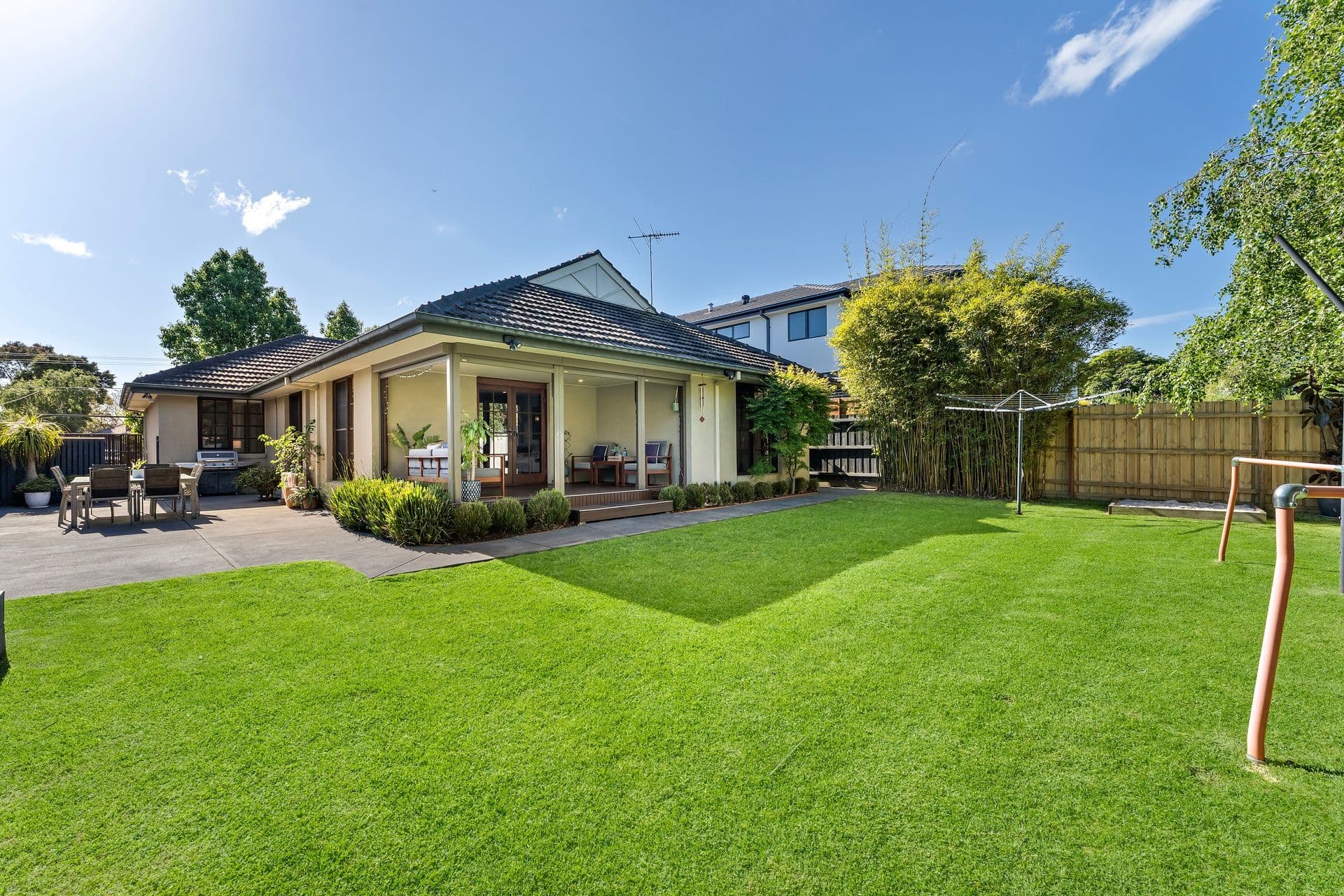 8 Gainsborough Road, Mentone VIC 3194, Mentone - Thumbnail 4