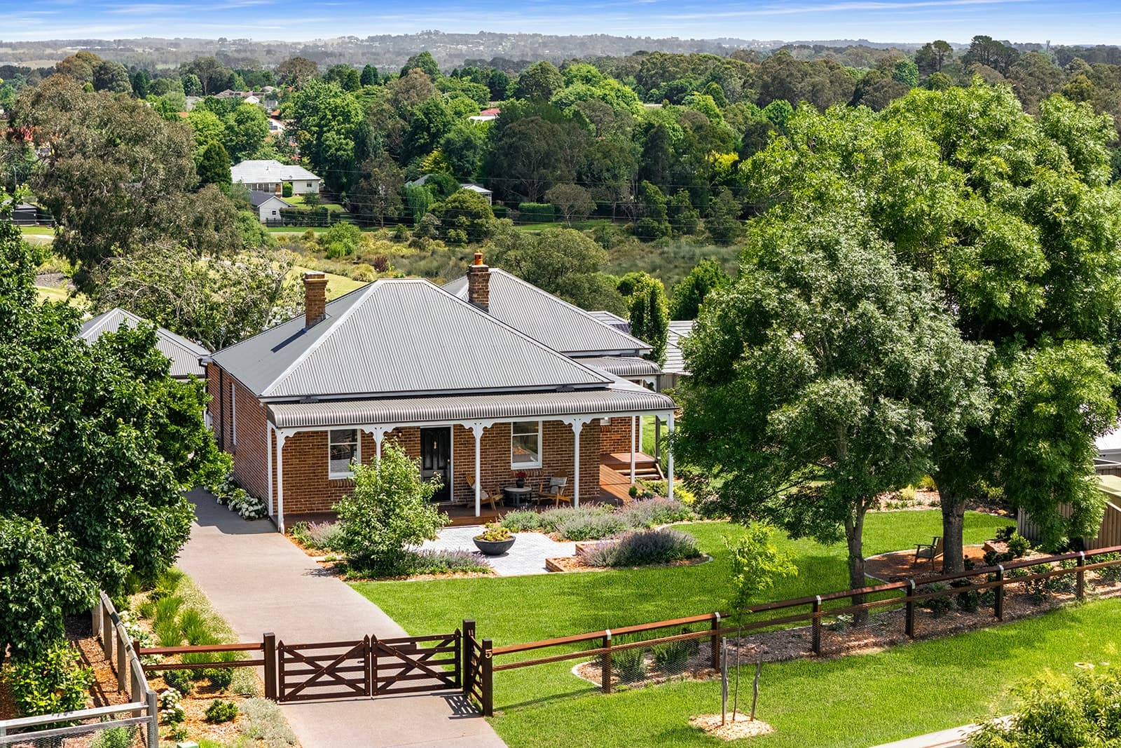 5 Sir James Fairfax Circuit,Bowral, Bowral - Image 1
