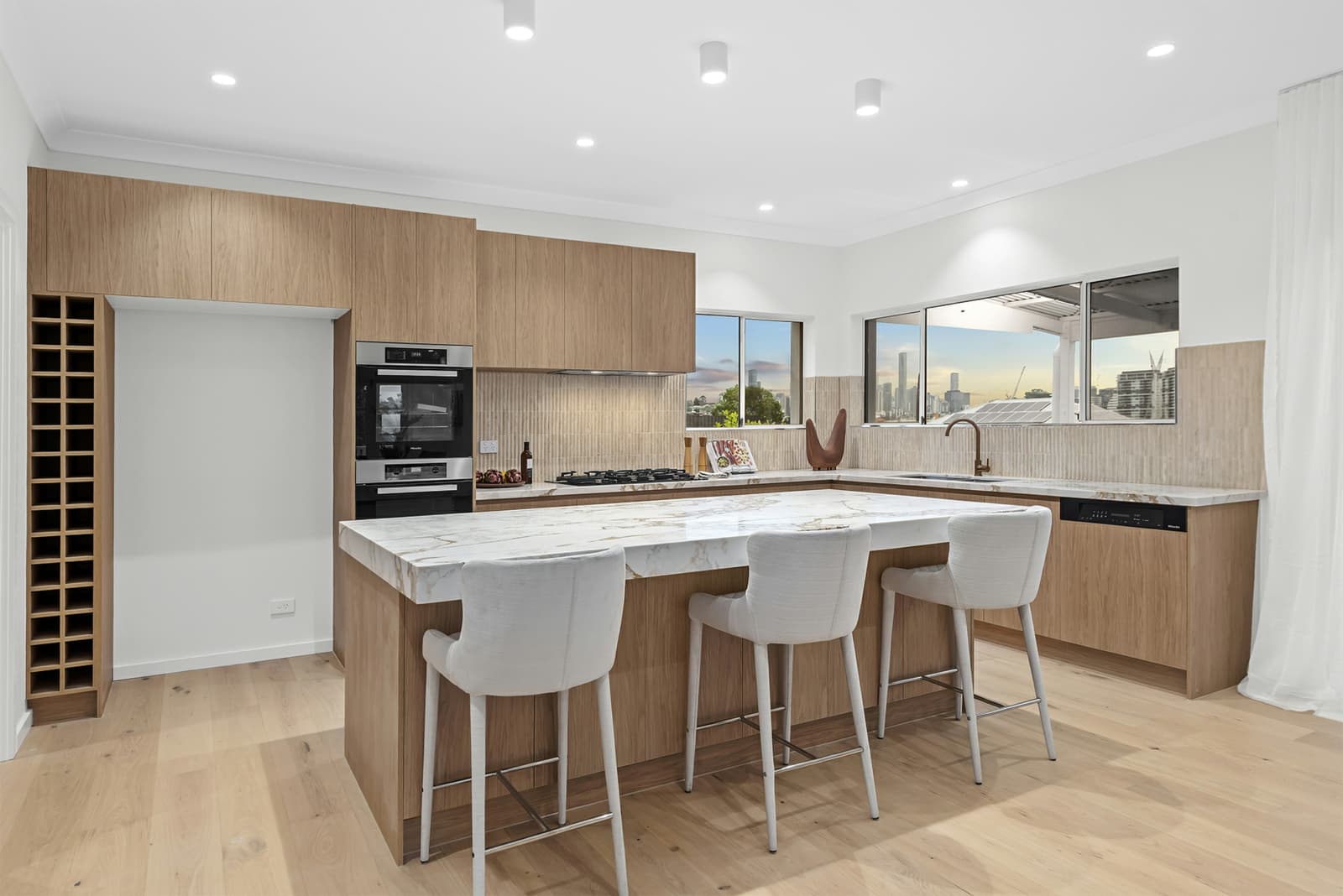 77 Brisbane Street,Bulimba, Bulimba - Thumbnail 4