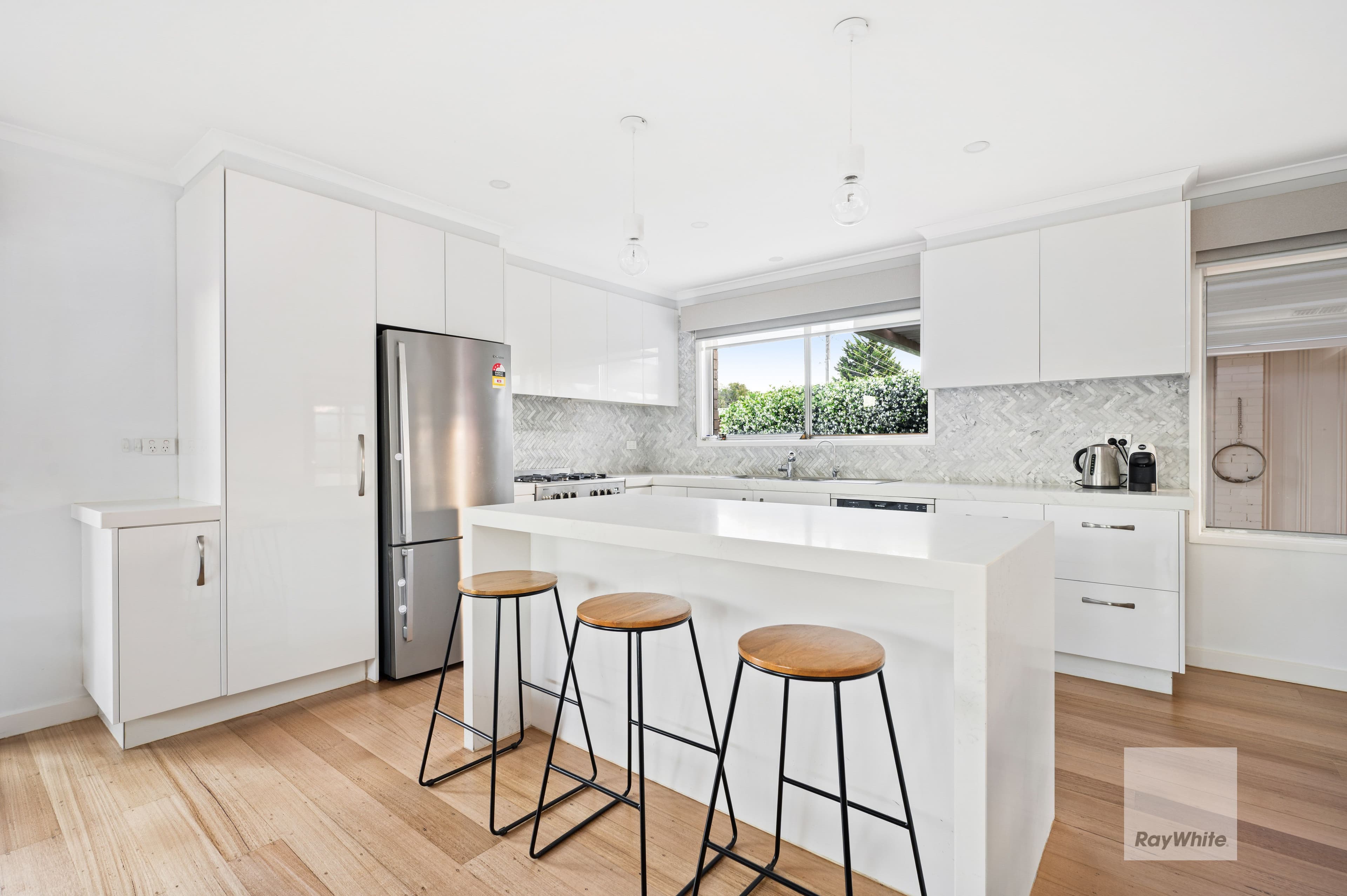 11 Townsend Avenue, Gladstone Park VIC 3043, Gladstone Park - Thumbnail 8