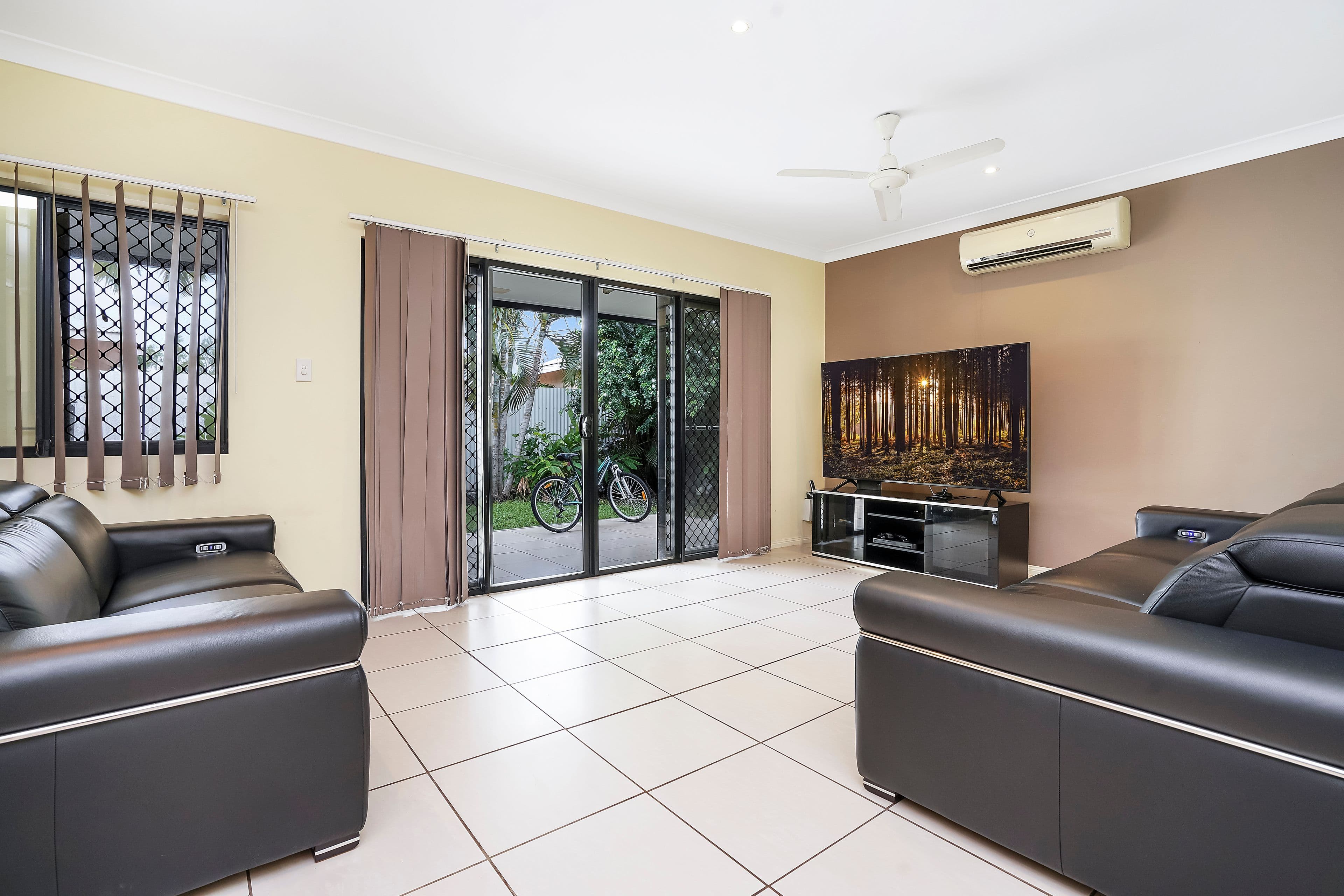 6 Wright Crescent, Gray NT 0830, Gray - Image 1