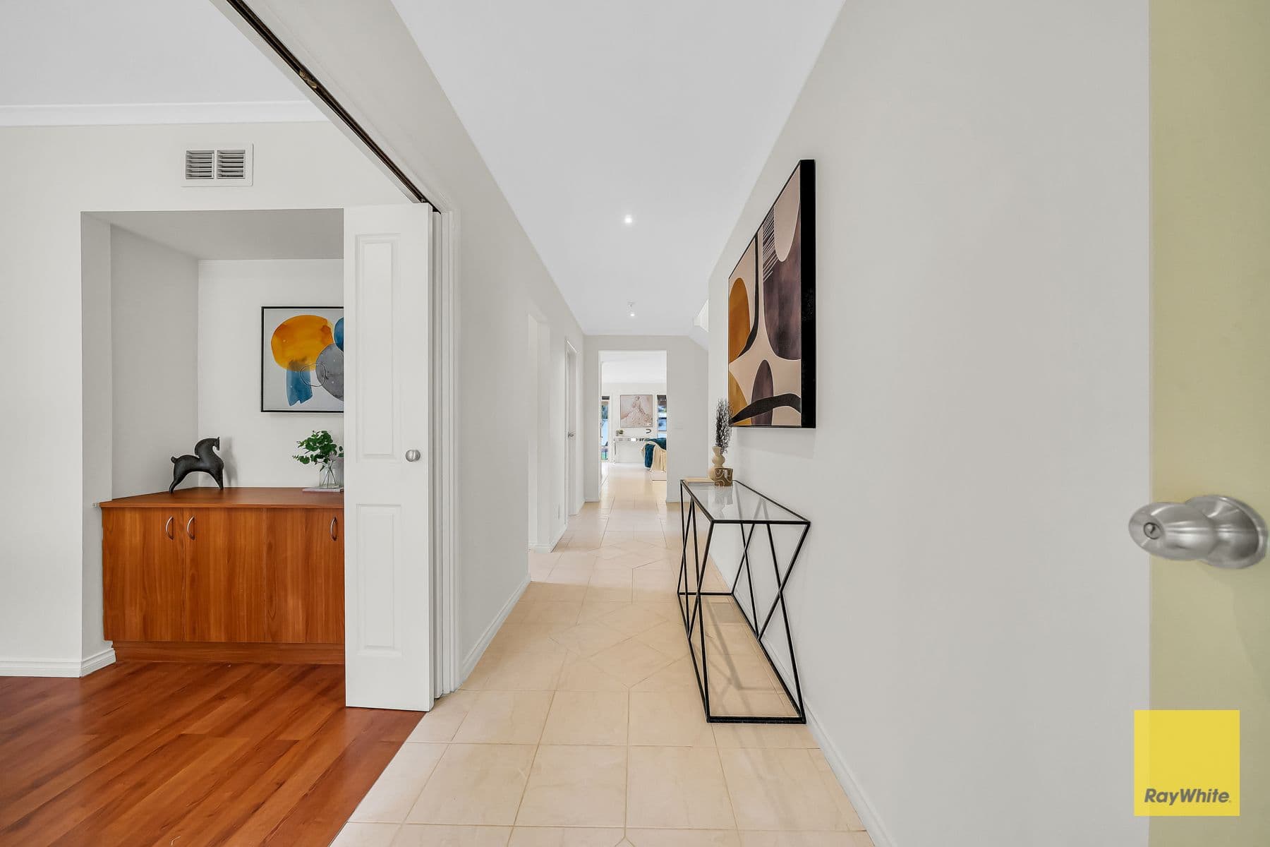 10 Cotteridge Place, Caroline Springs VIC 3023, Caroline Springs - Thumbnail 4