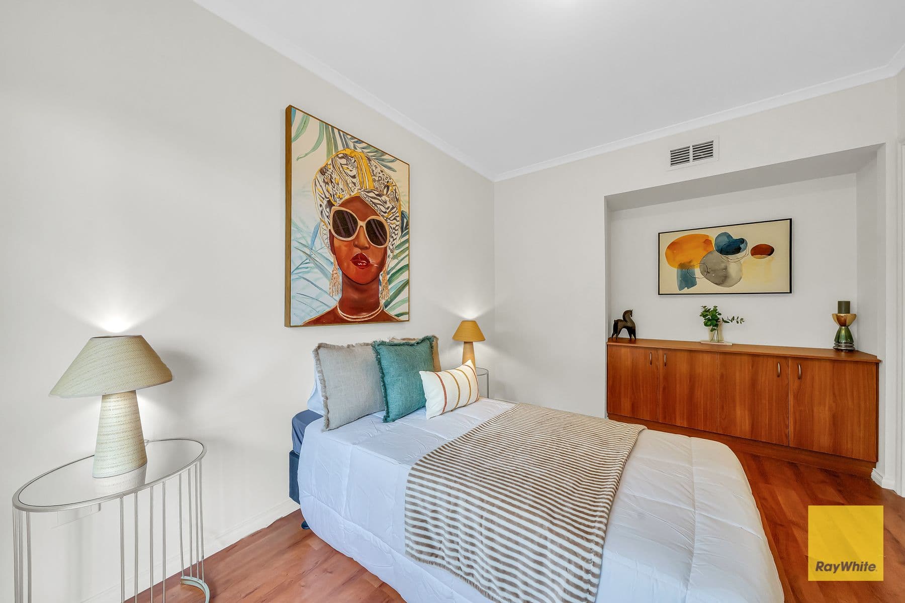 10 Cotteridge Place, Caroline Springs VIC 3023, Caroline Springs - Thumbnail 5