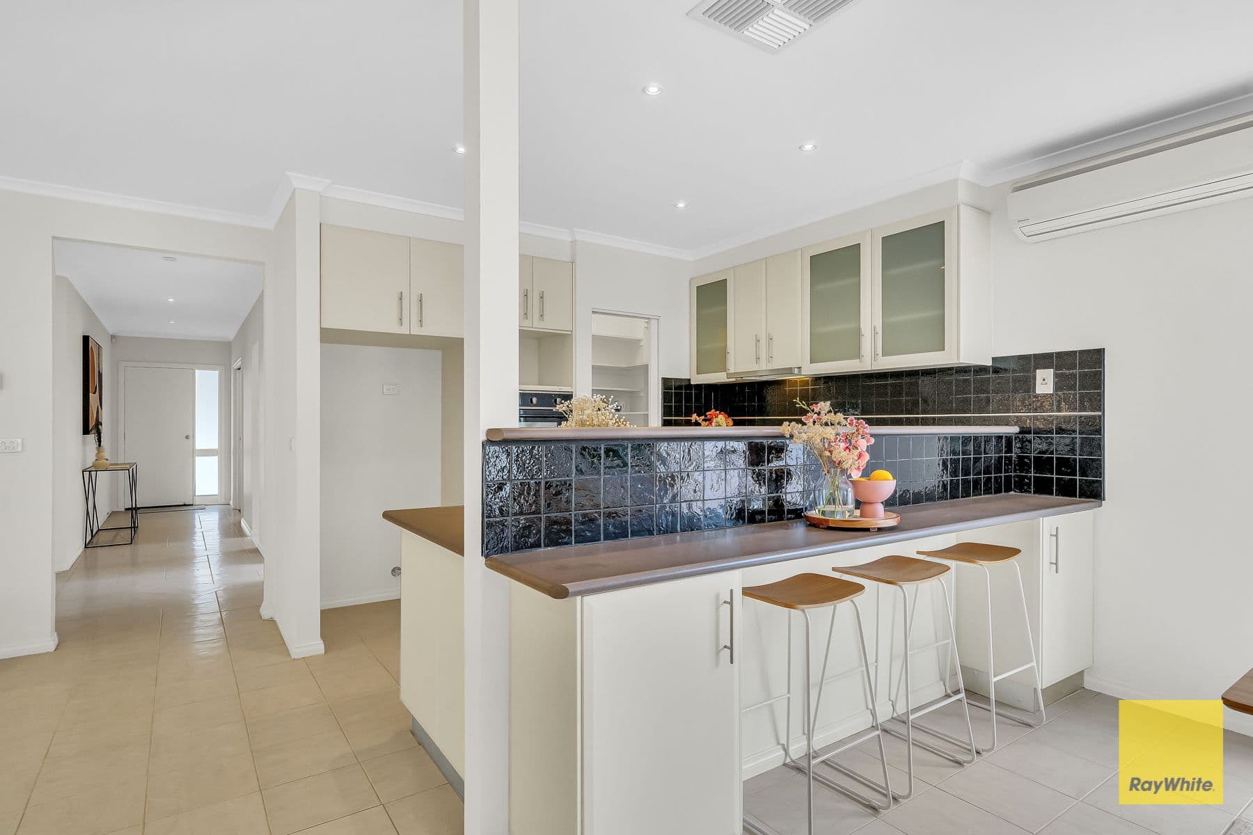 10 Cotteridge Place, Caroline Springs VIC 3023, Caroline Springs - Thumbnail 8