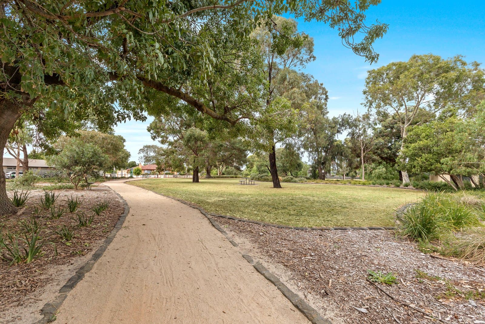 1/114 Warren Road, Mordialloc, Mordialloc - Thumbnail 2