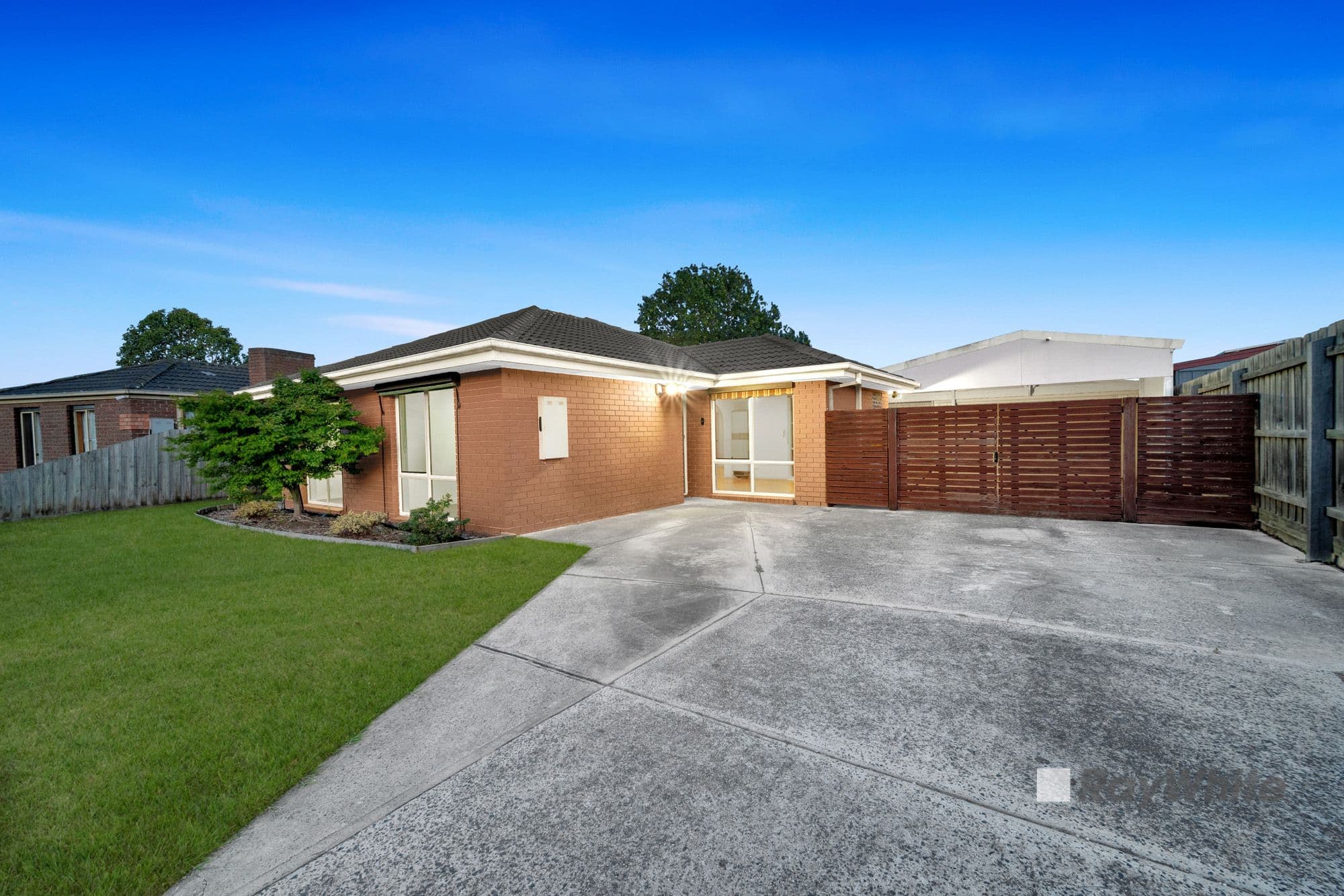 3 Basil Close, Hallam VIC 3803, Hallam - Thumbnail 2