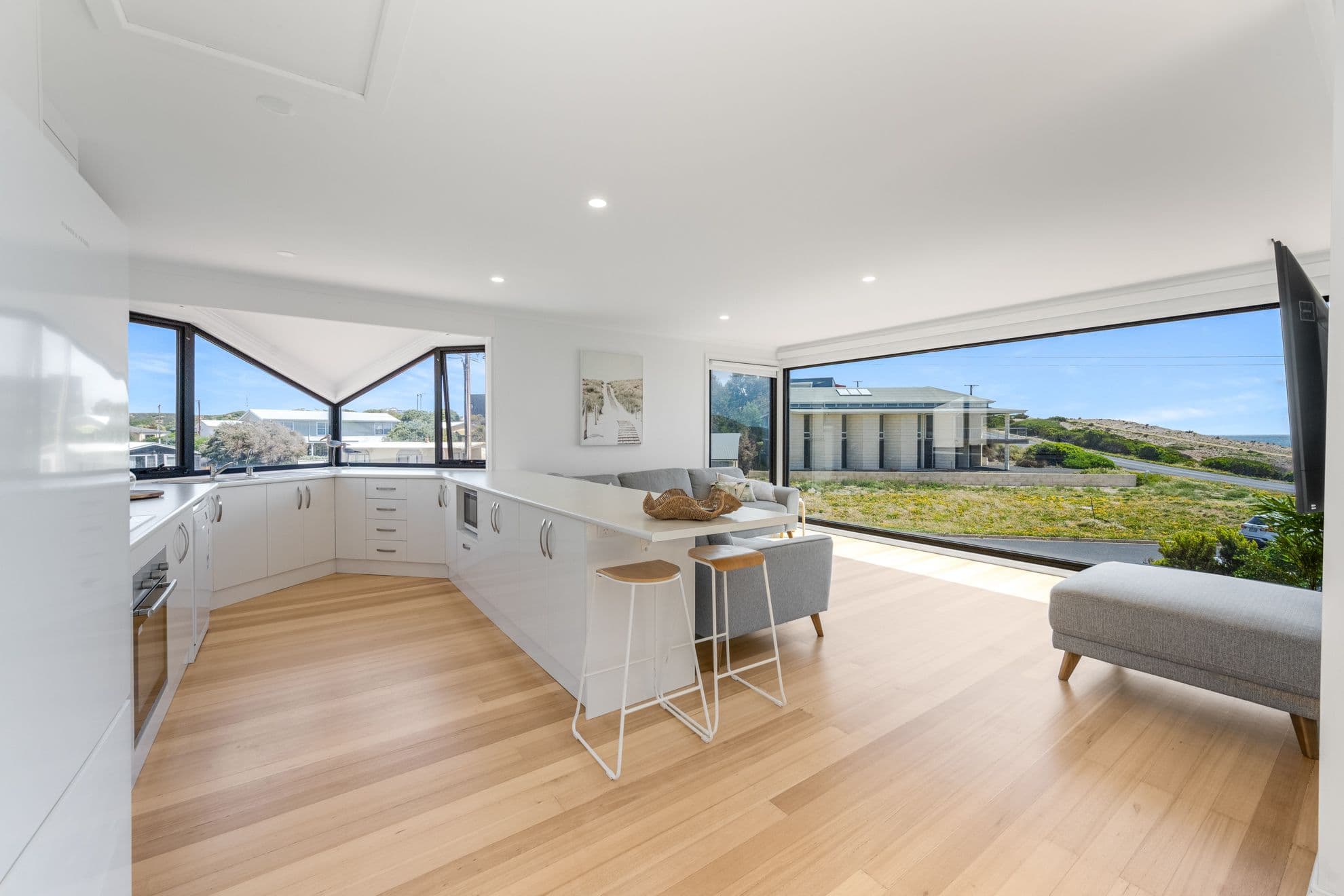 10 Bermingham Crescent, Robe SA 5276, Robe - Image 1